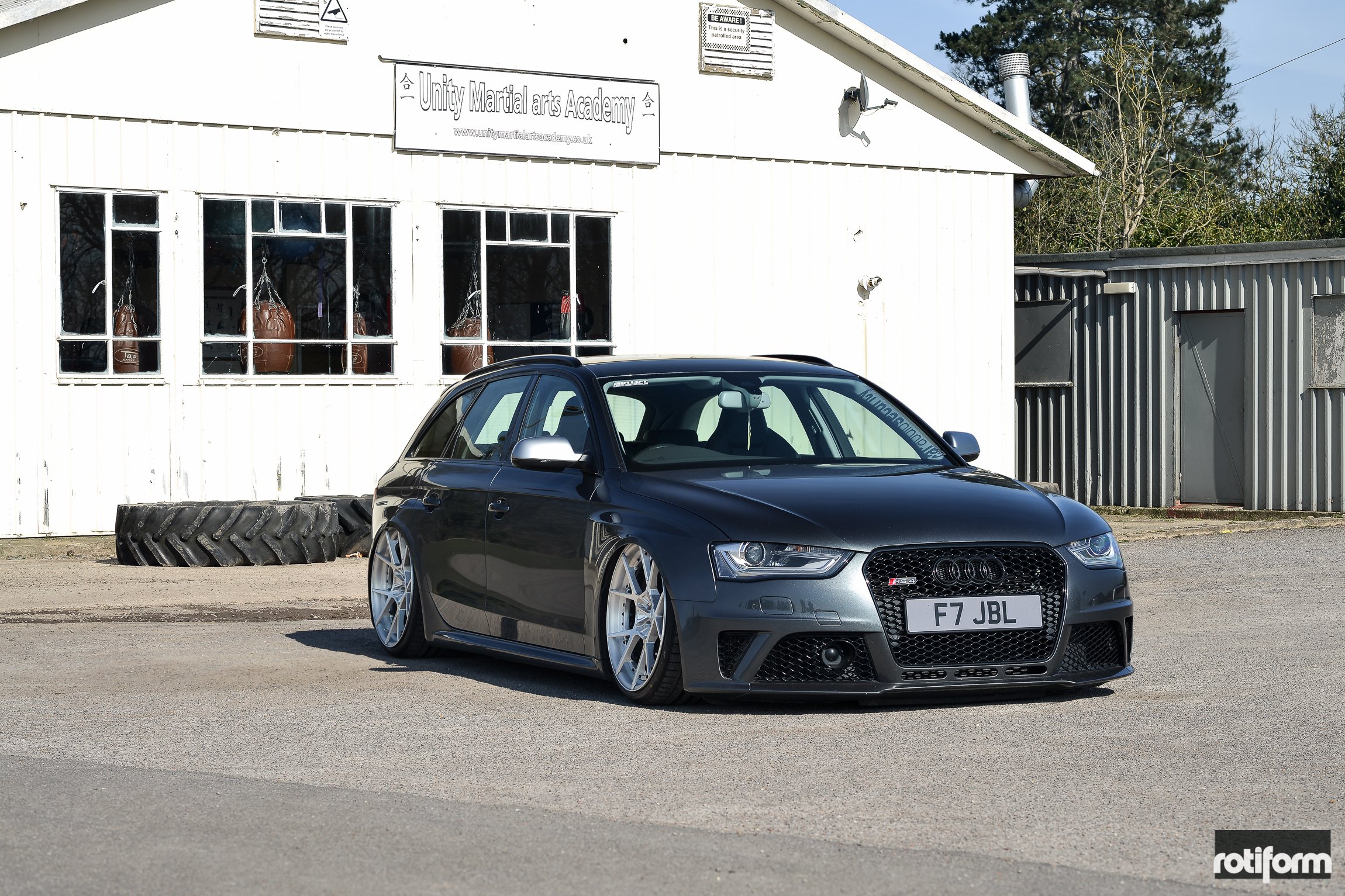 Audi rs4 b7 tuning. Rt rs 4. Rs4 b7 mtm. Rs4 b8 golf wheels. Rs4 b8 рестайлинг.