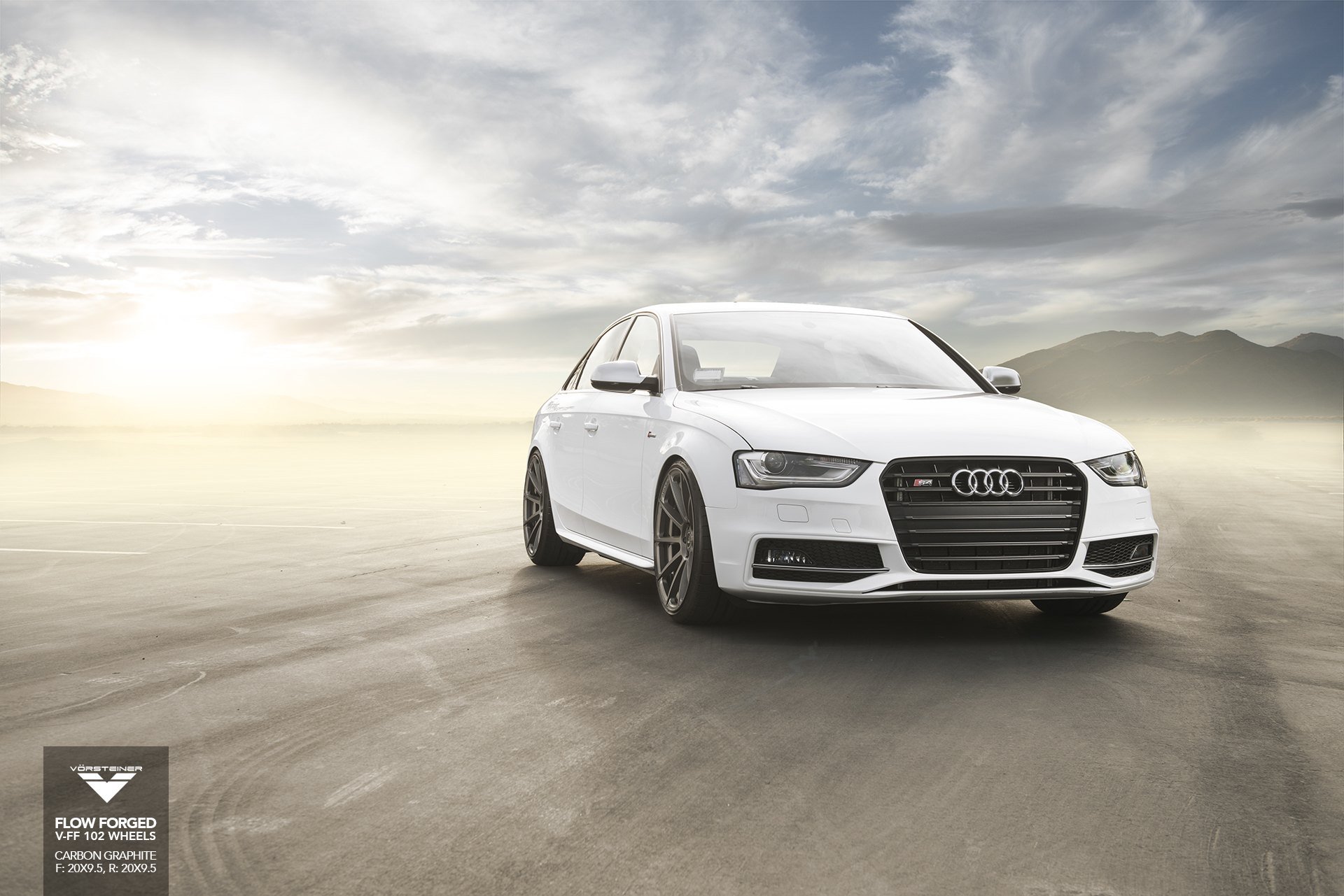 Белая audi