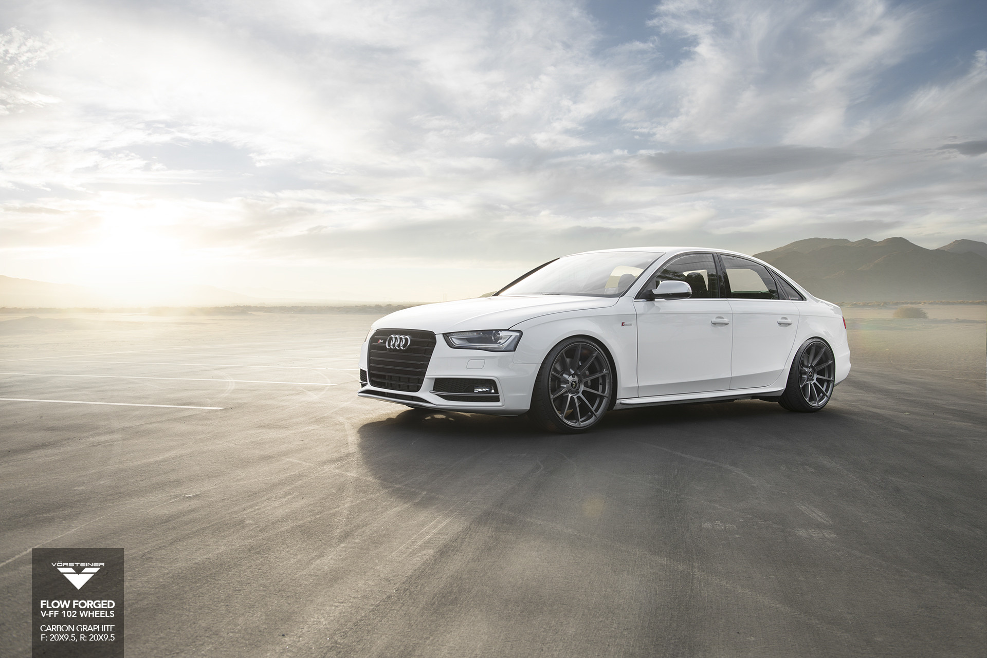 Dark Smoke Headlights on White Audi S4 - Photo by Vorstiner