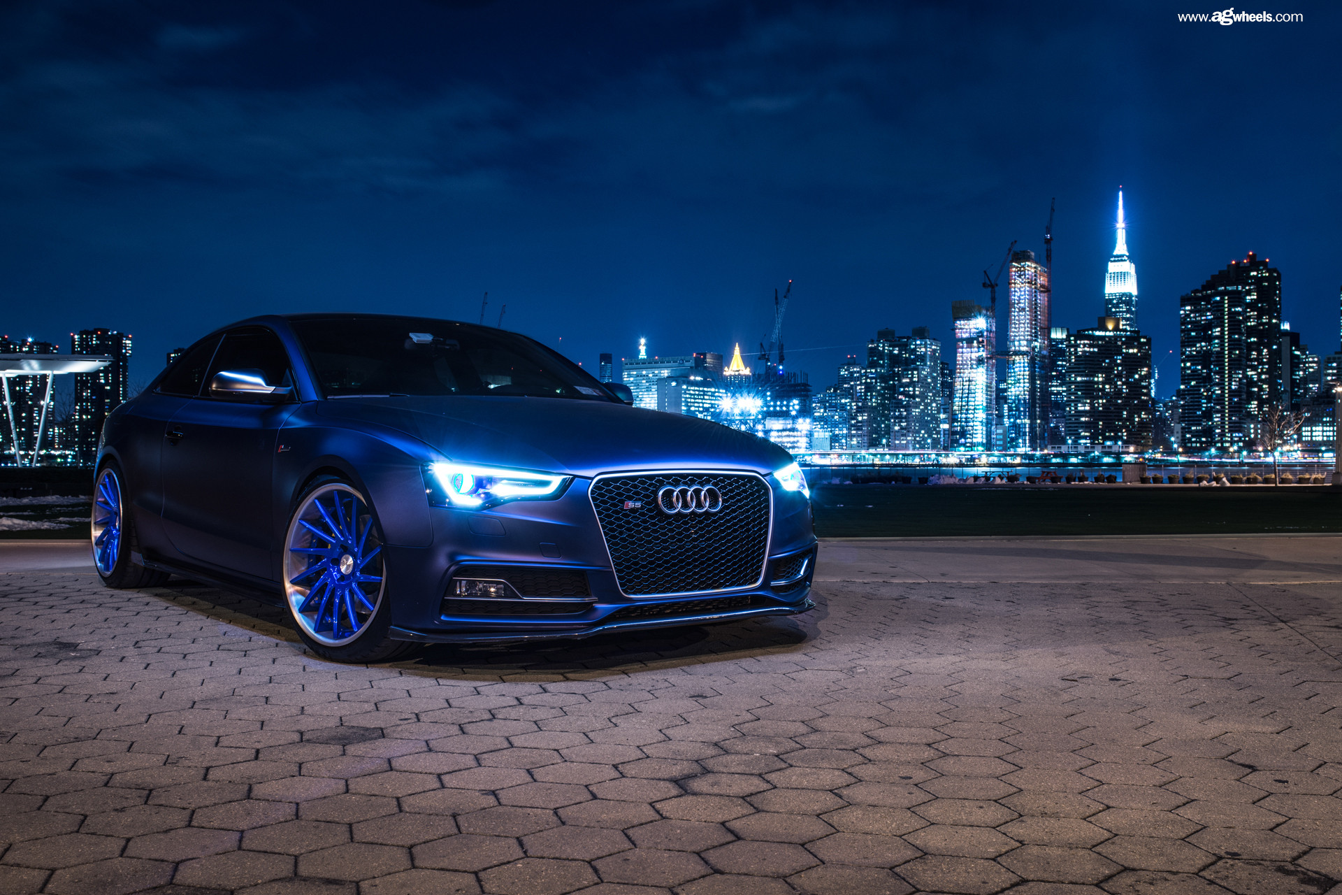 Night Blue S5 Coupe on a Beautiful Manhattan Scenery - Photo by Avant Garde