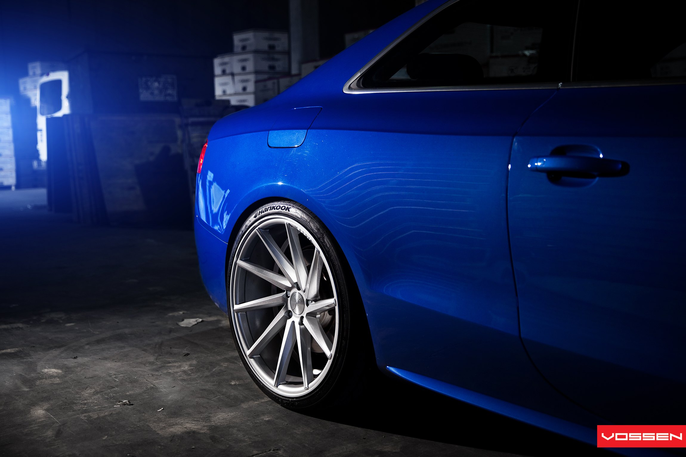 Audi a5 Vossen синяя