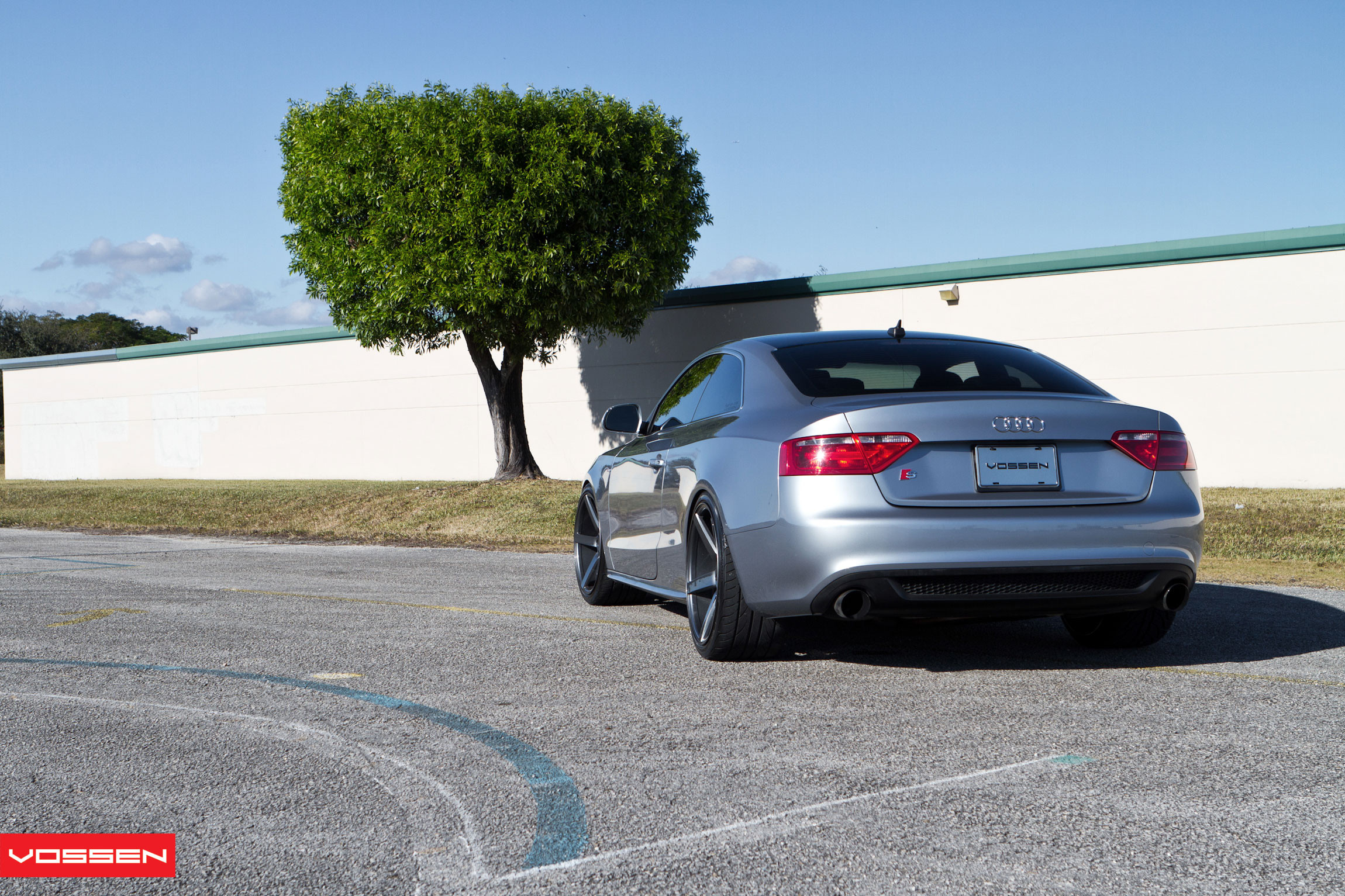Audi S5 Rear Diffuser with Single Exhaust Tips - Photo by Vossen