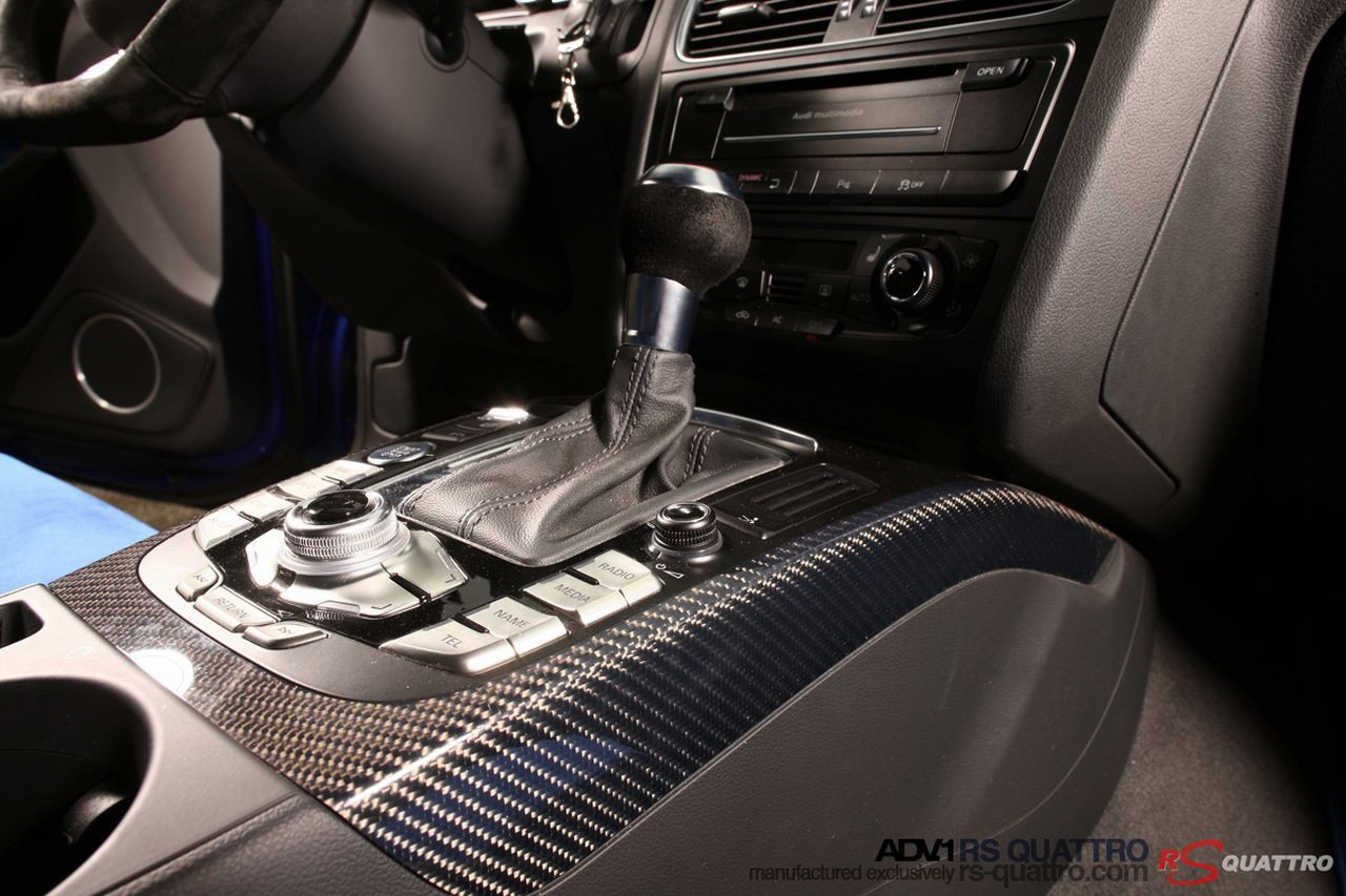 Carbon Fiber Dash Trim in Blue Audi S5 - Photo by ADV.1