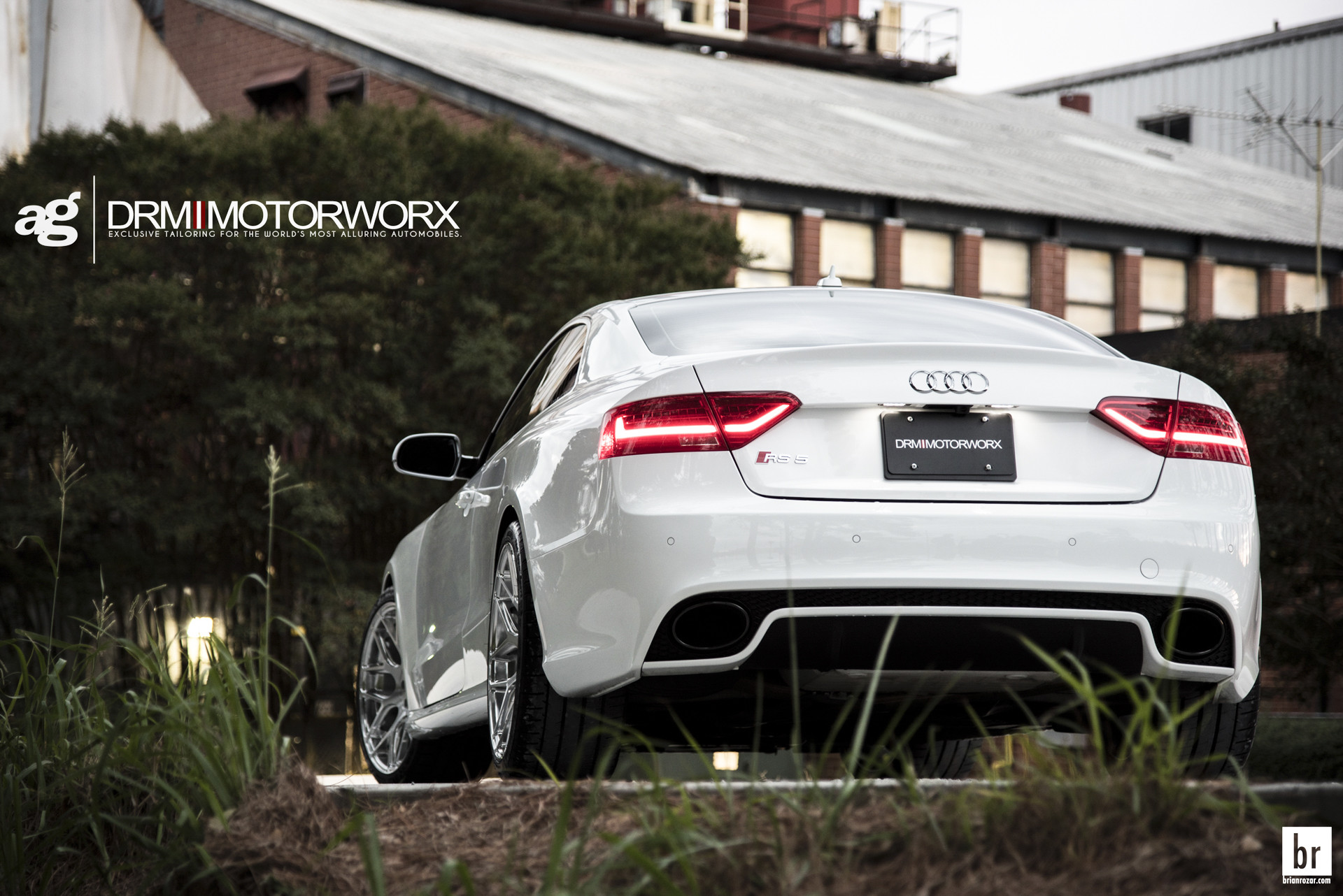 Aftermarket Rear Diffuser on White Audi S5 - Photo by Avant Garde Wheels