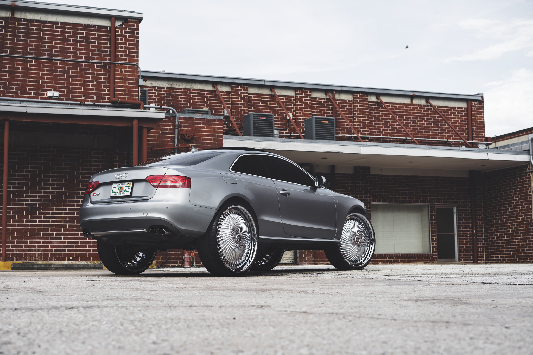 28 Inch Chrome DUB Rims on Audi A5 - Photo by DUB