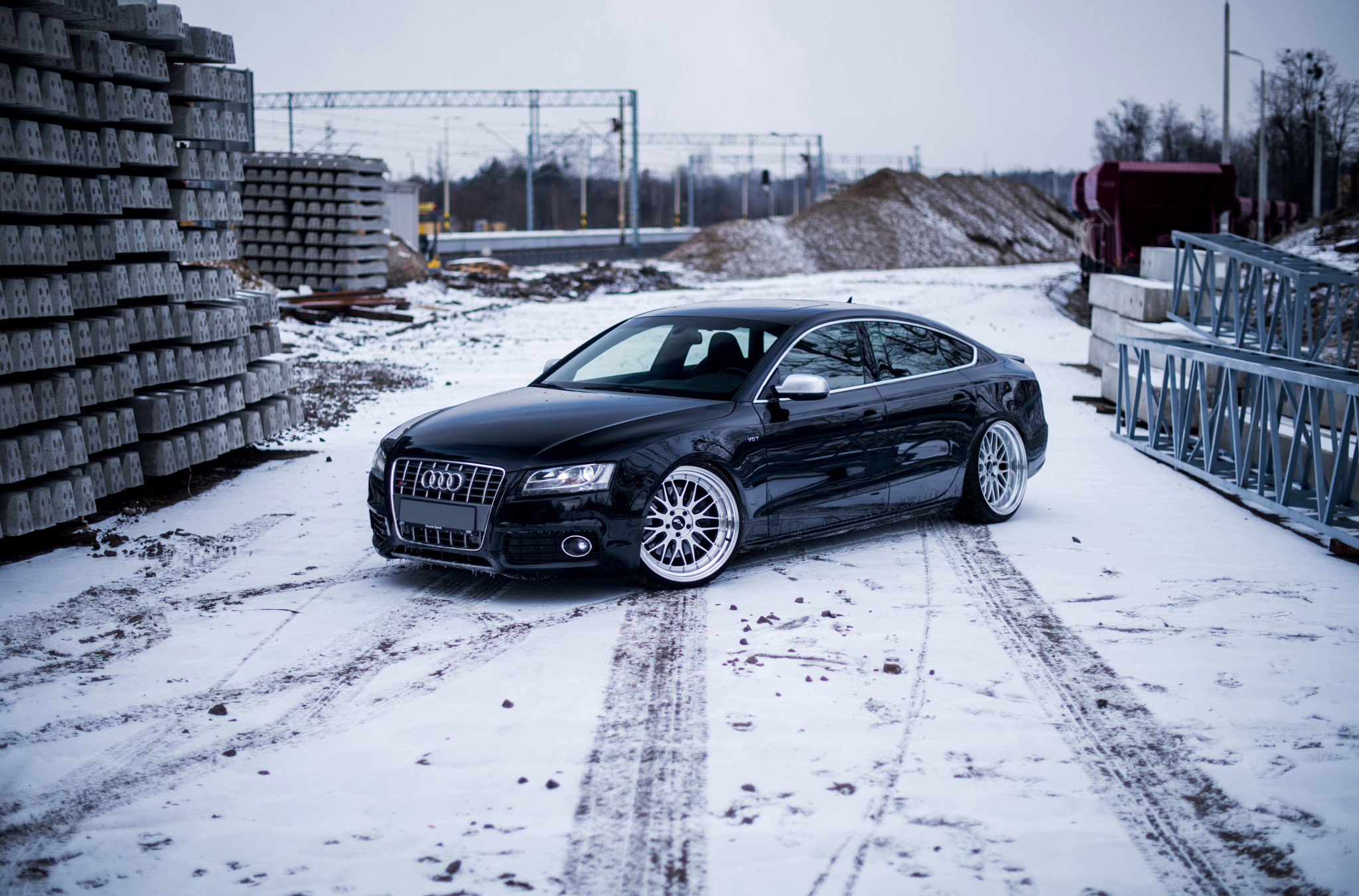 Crystal Clear Headlights on Black Audi S5 - Photo by JR Wheels