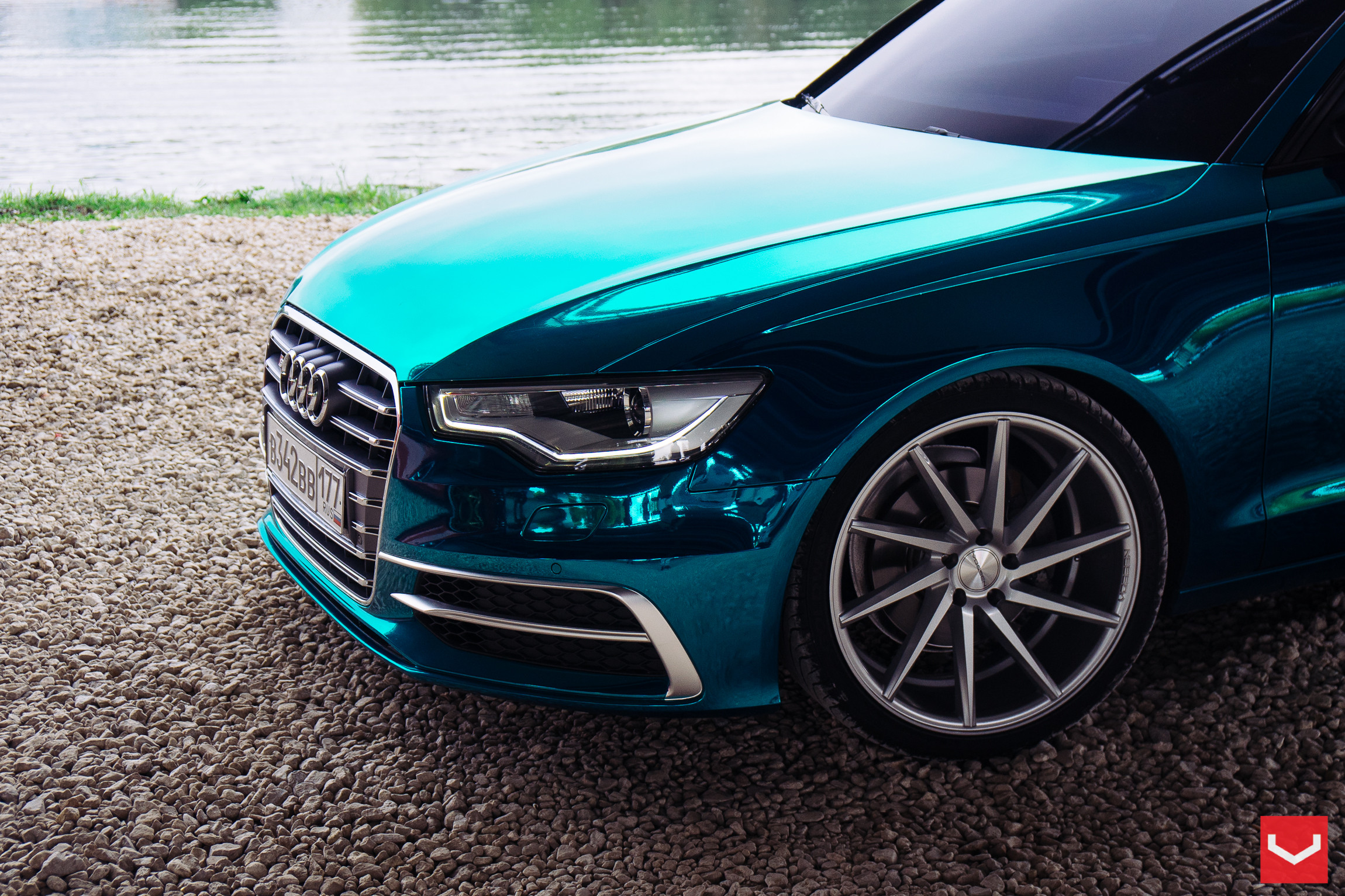 Aftermarket LED Headlights on Audi S6 - Photo by Vossen