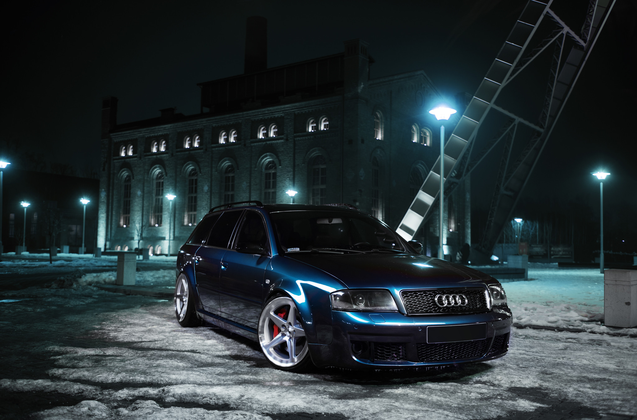 Blue Audi S6 with Custom Mesh Grille - Photo by JR Wheels