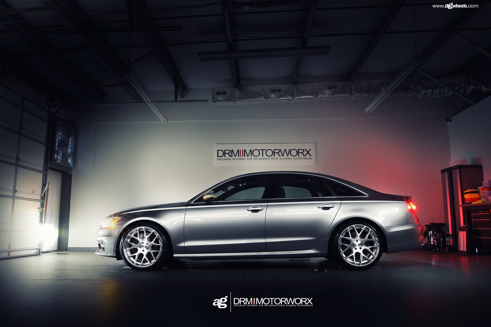 Lowered Audi S6 - Photo by Avant Garde