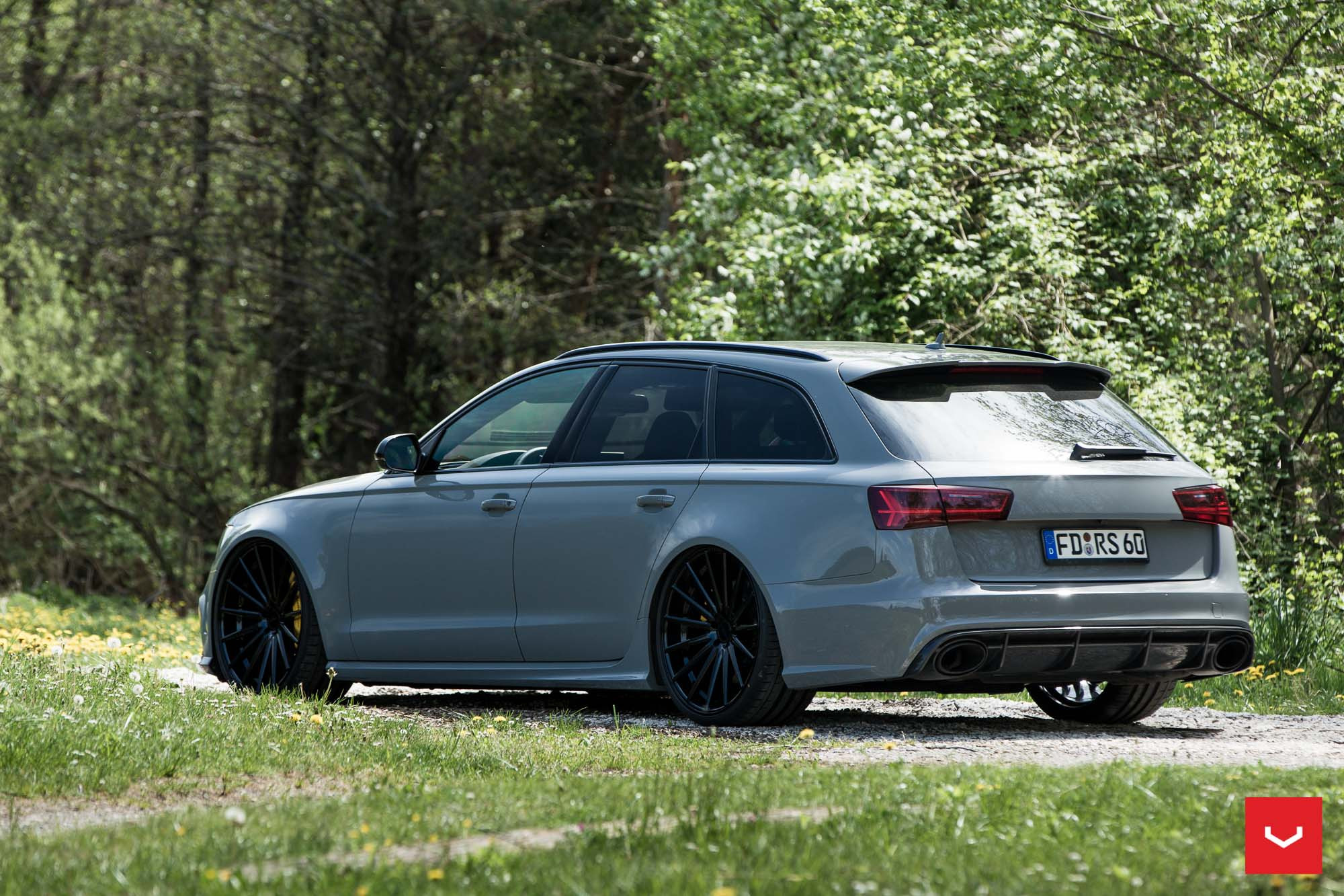 Roofline Spoiler with Light on Audi S6 - Photo by Vossen