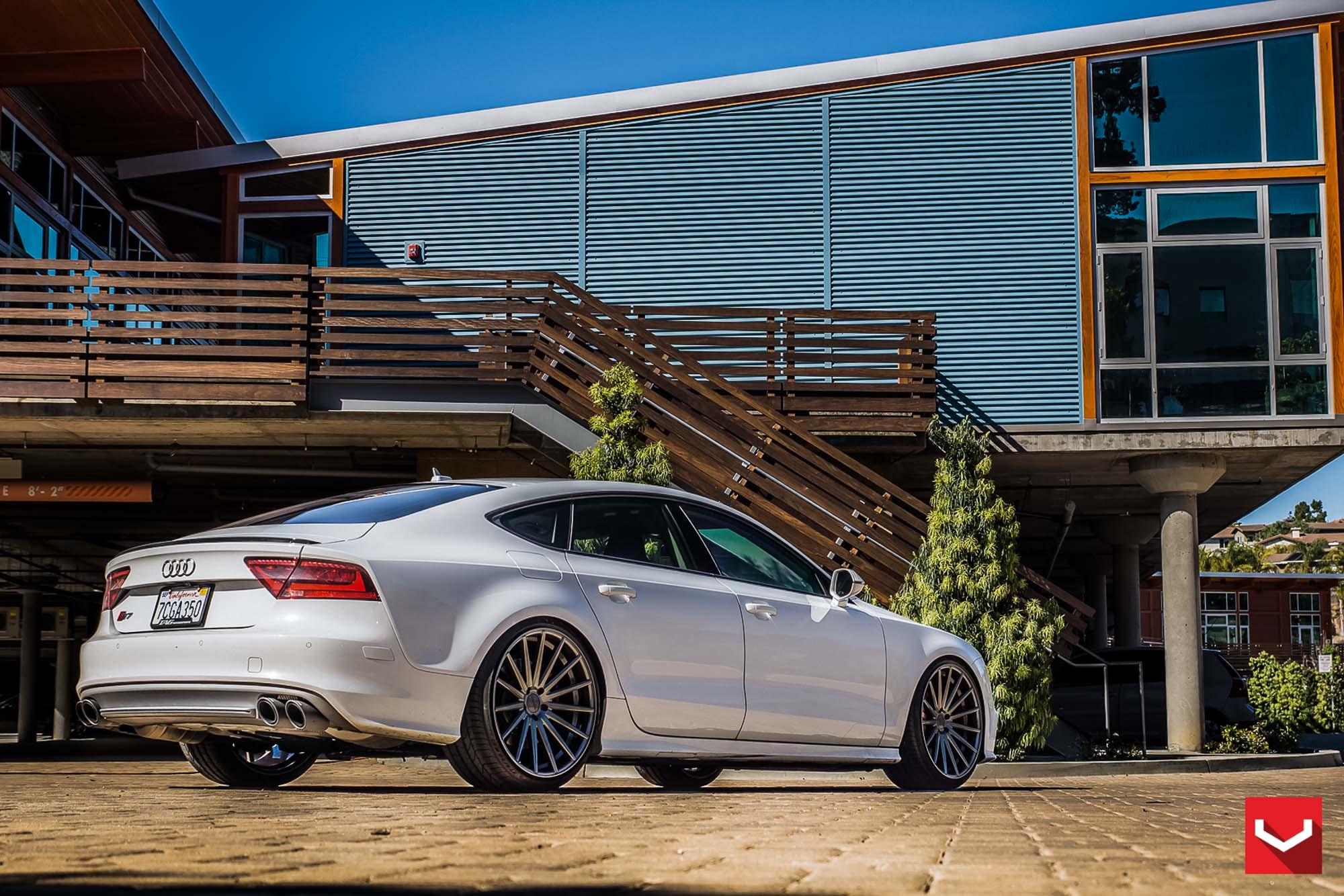 Chrome Rear Diffuser with Dual Exhaust Tips on Audi S7 - Photo by Vossen