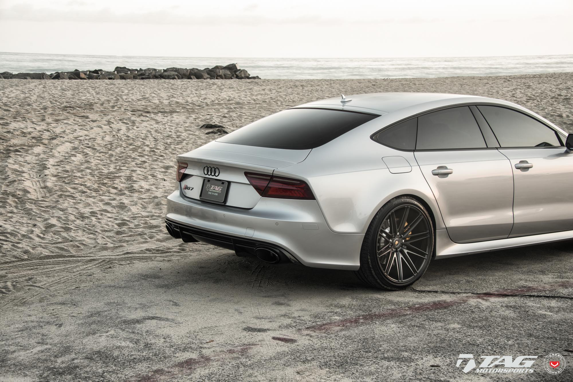 Aftermarket Rear Diffuser with Single Exhaust Tips on Audi S7 - Photo by Vossen