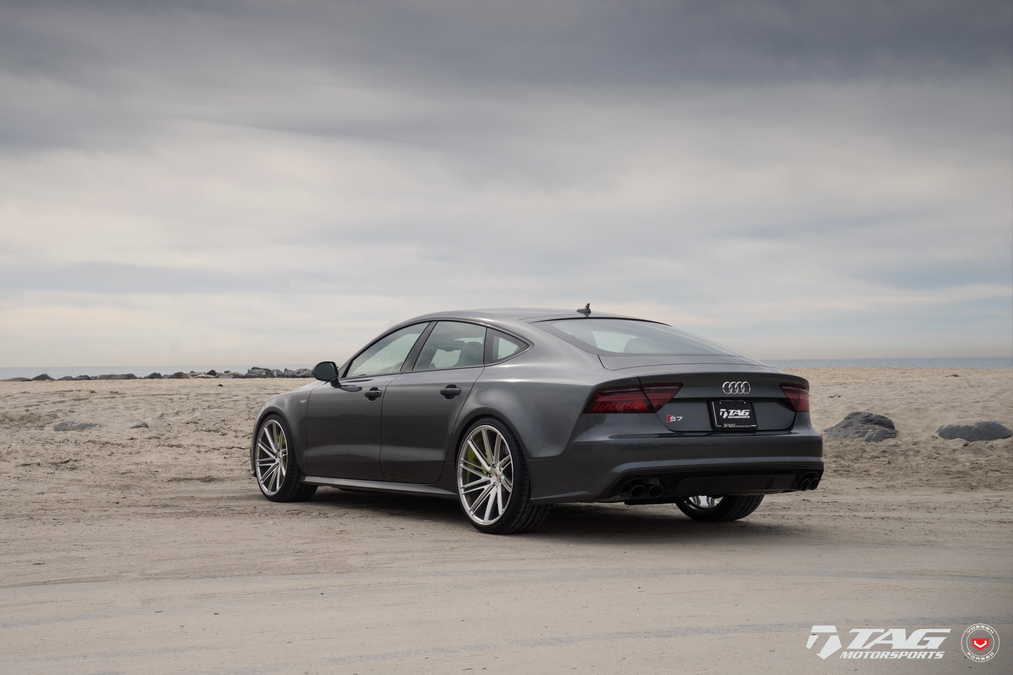 Black Audi S7 with Aftermarket Rear Diffuser - Photo by Vossen