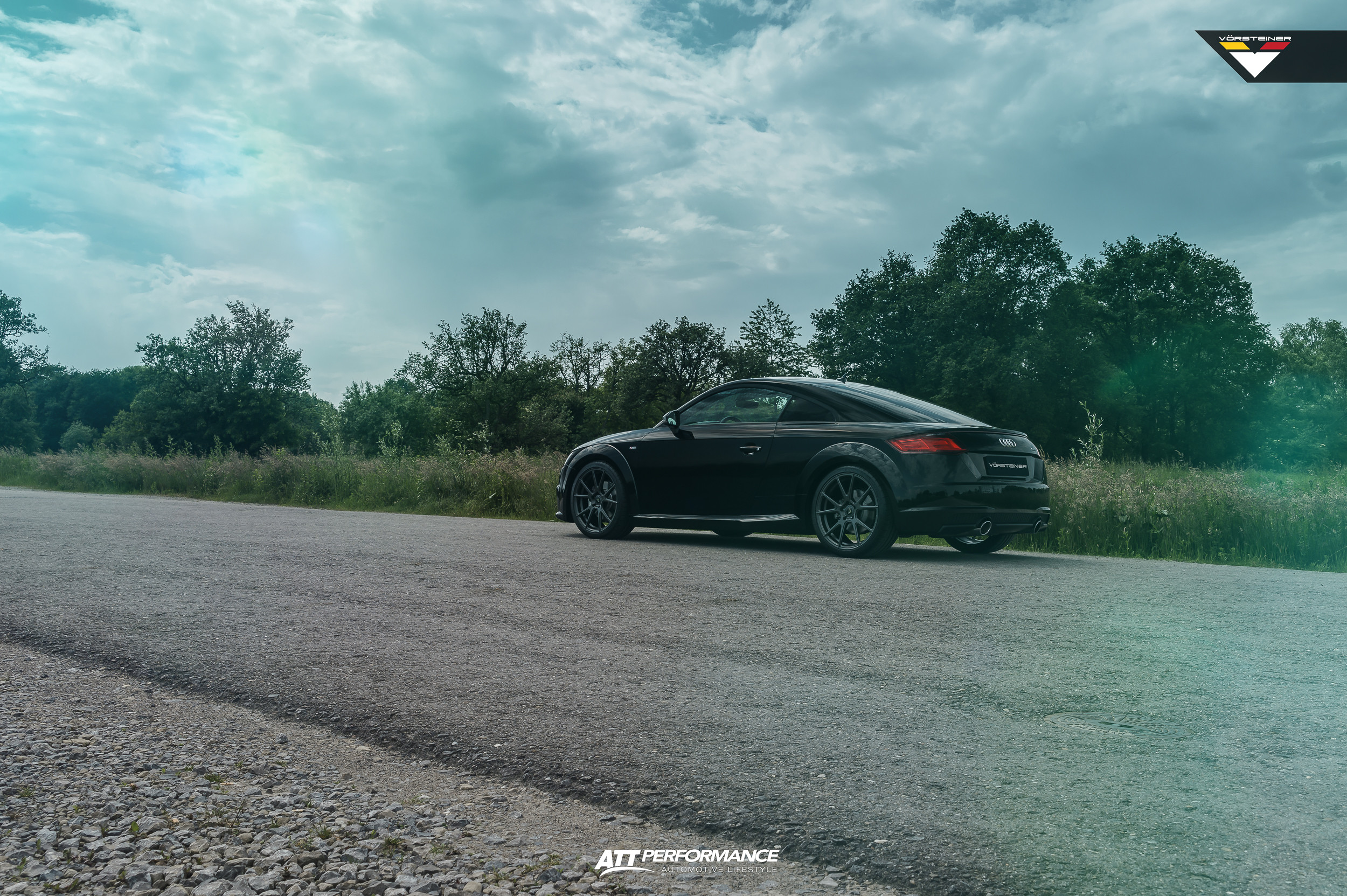 Black Audi TT with Aftermarket Side Skirts - Photo by Vorstiner