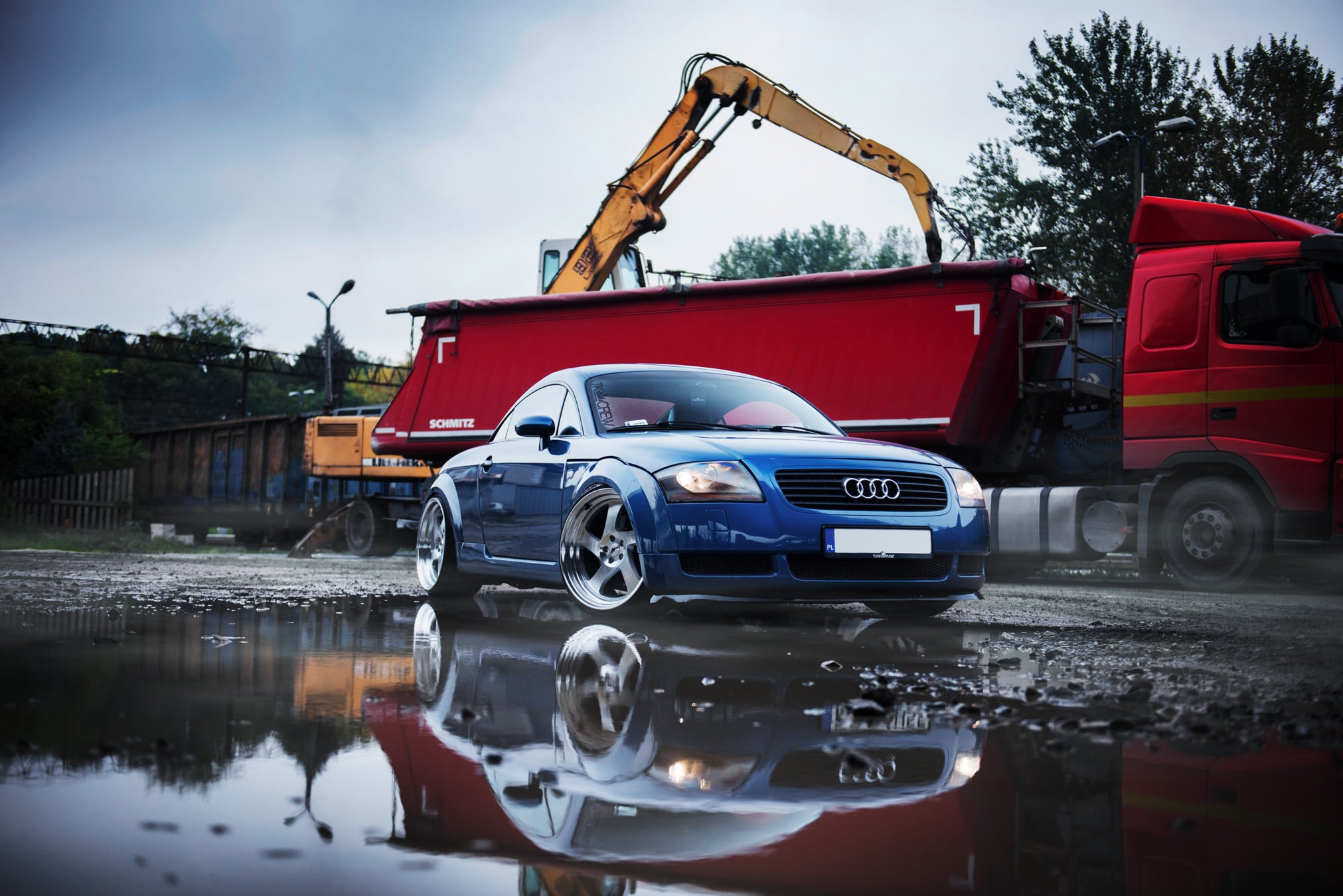 Blue Audi TT with Aftermarket Projector Headlights - Photo by JR Wheels