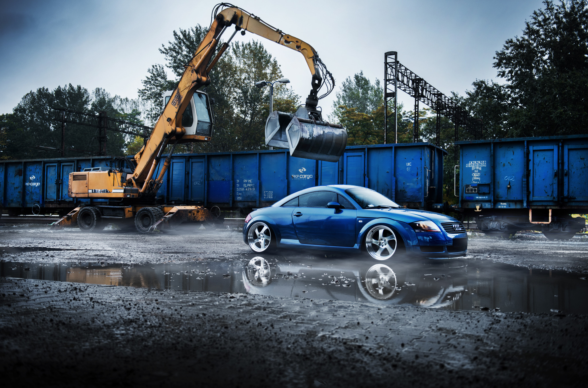 Custom JR Rims on Blue Audi TT - Photo by JR Wheels