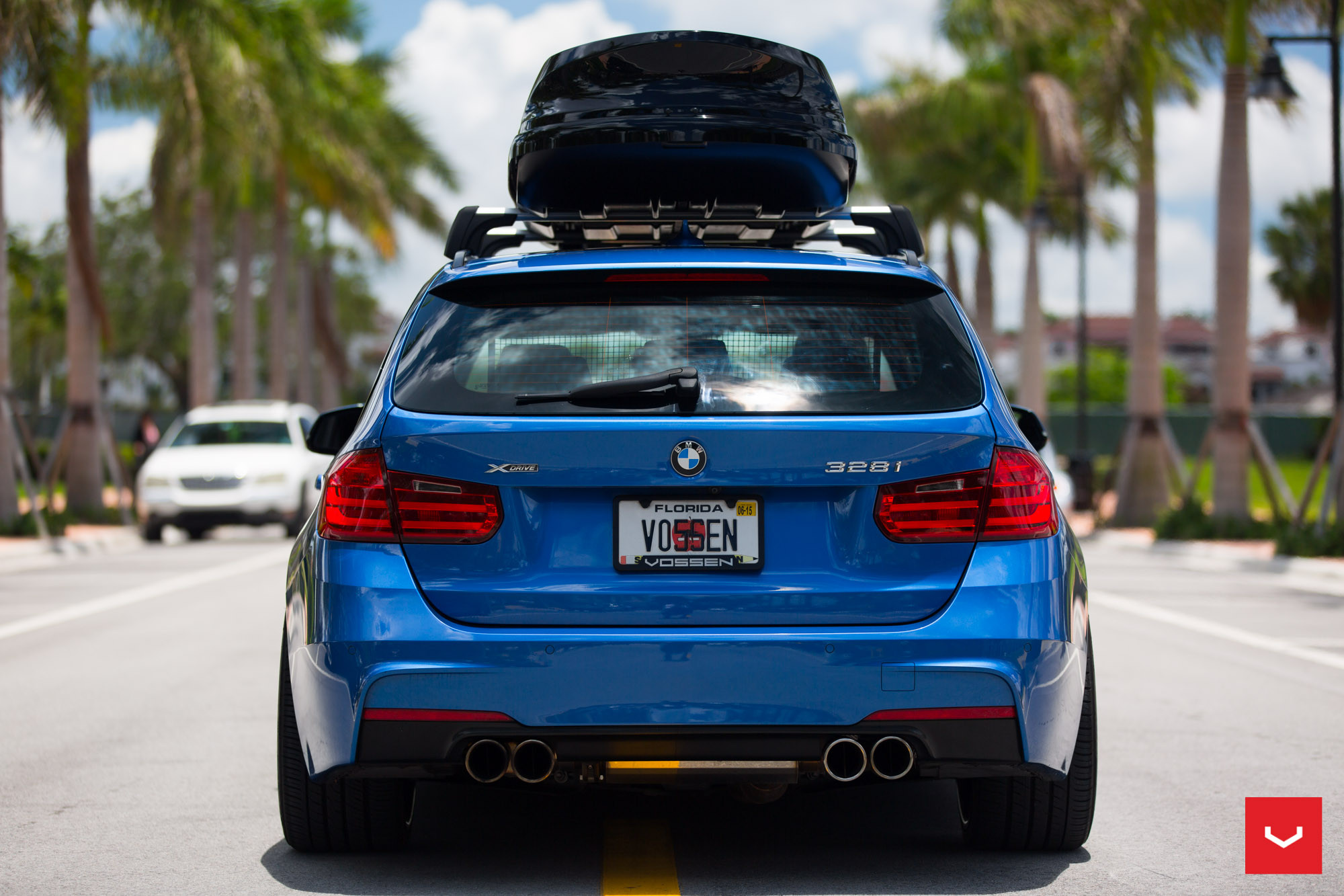 BMW 328i Touring X-Drive - Photo by Vossen
