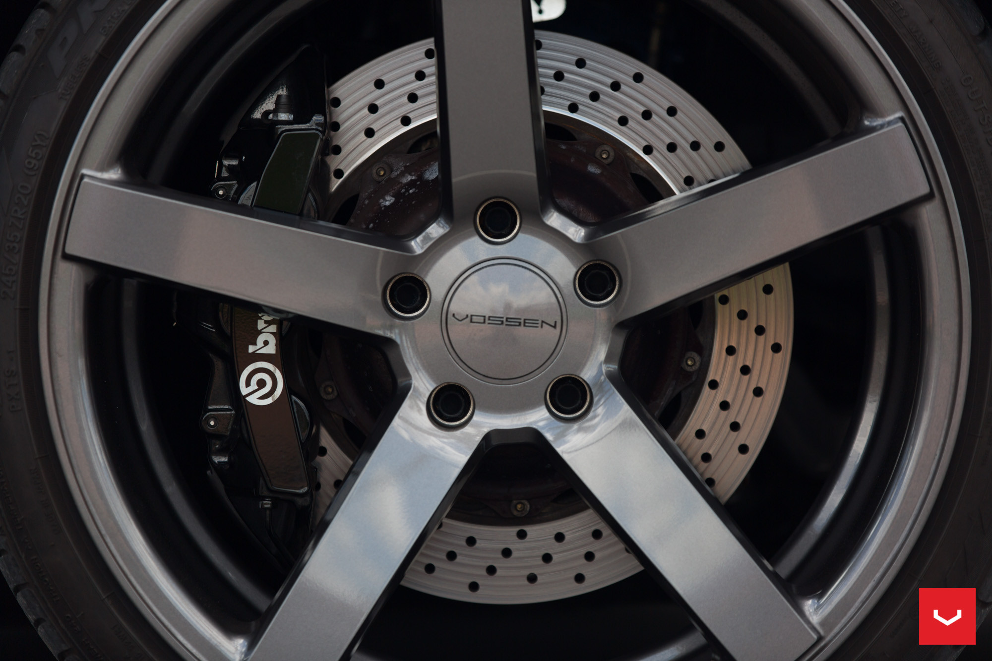 Graphite Vossen VVSCV3R - Photo by Vossen