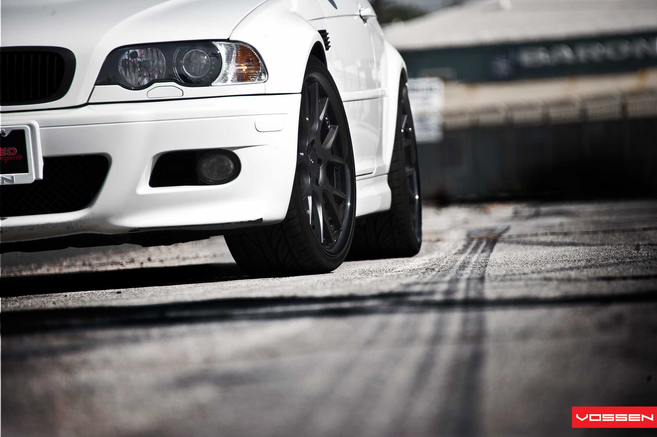 BMW E46 Black Headlights - Photo by Vossen