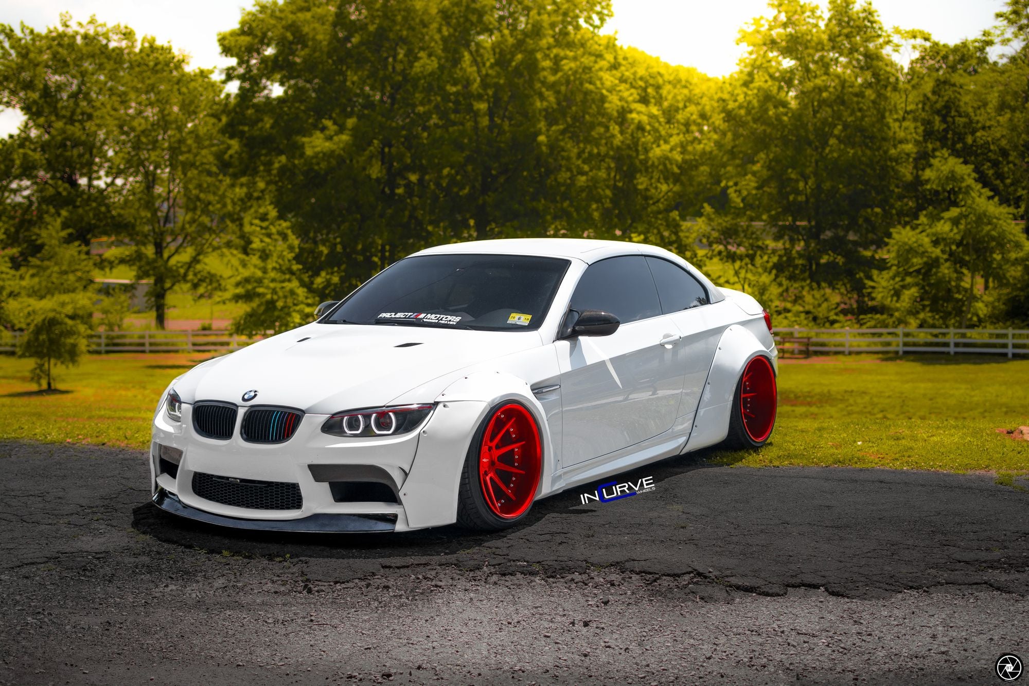 Aftermarket Vented Hood on White BMW 3-Series - Photo by Incurve Wheels