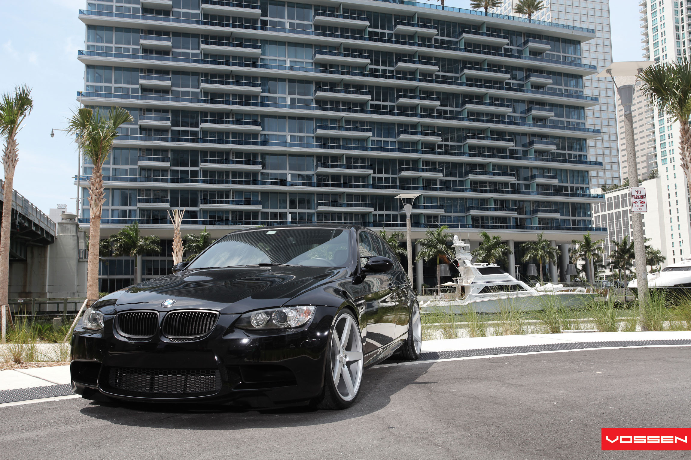 Blacked Out Grille on Custom BMW 3-Series - Photo by Vossen