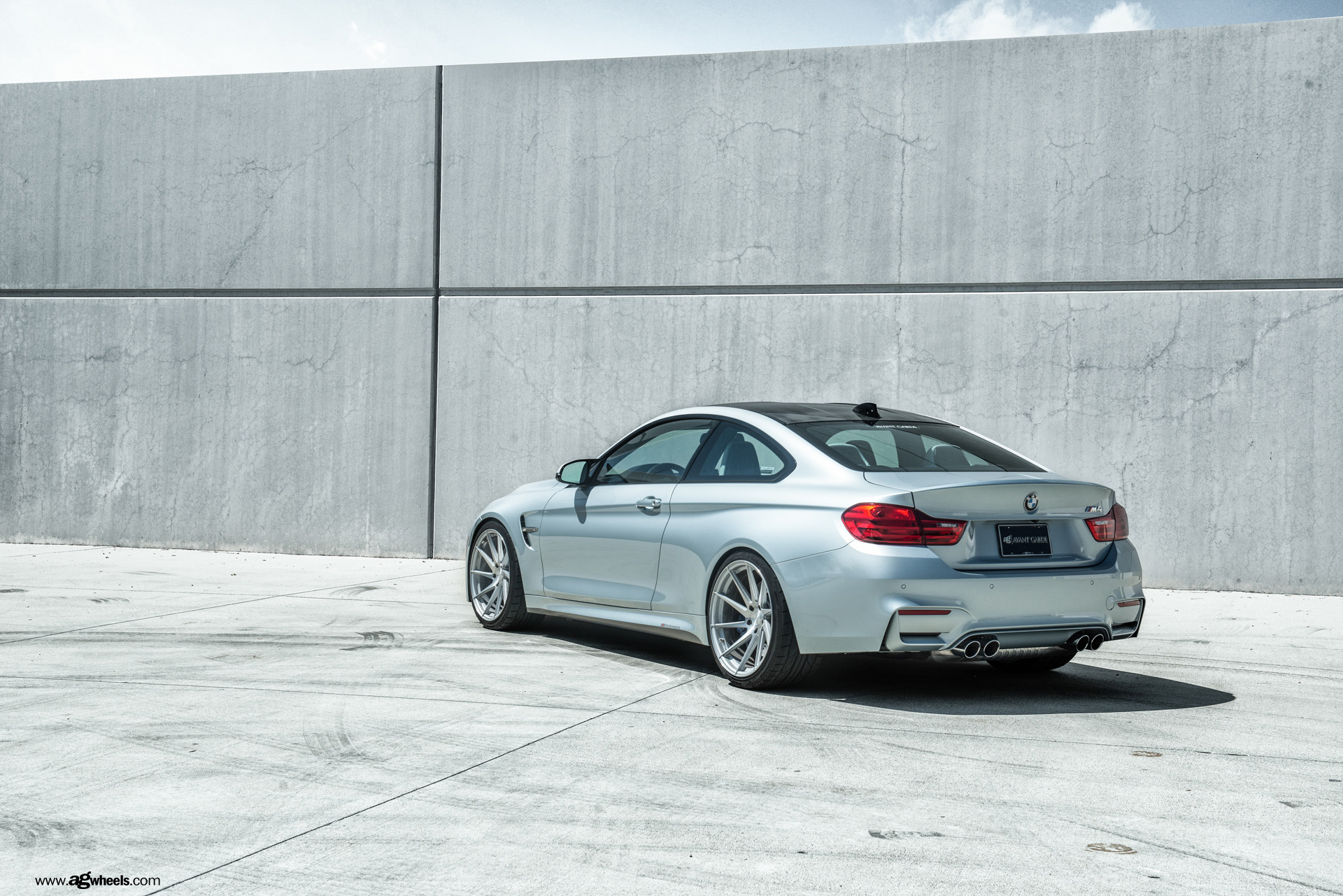 Silver BMW M4 With Black Roof - Photo by Avant Garde