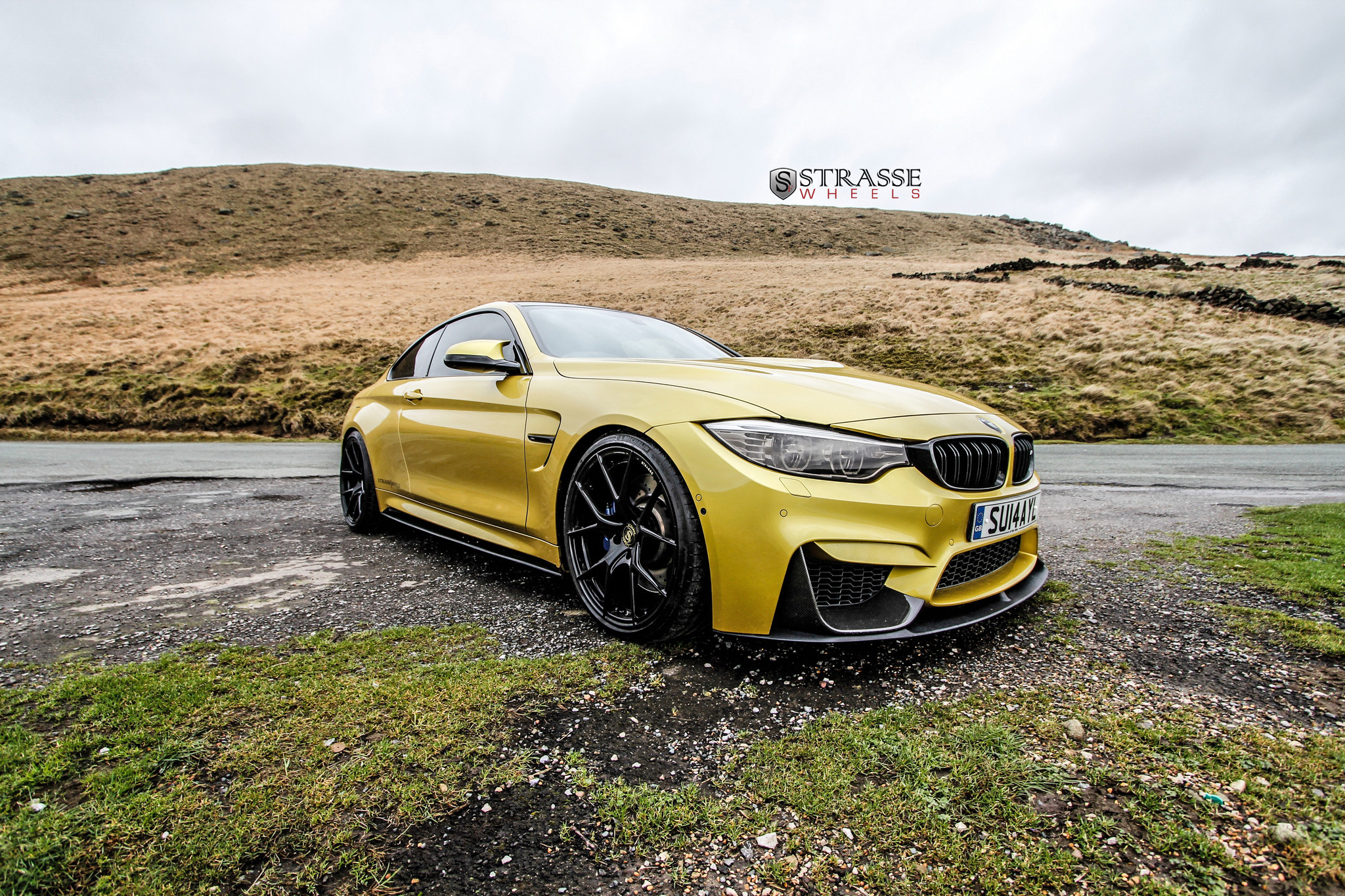 Carbon Fiber Accents on Yellow BMW 4-Series - Photo by Strasse Forged