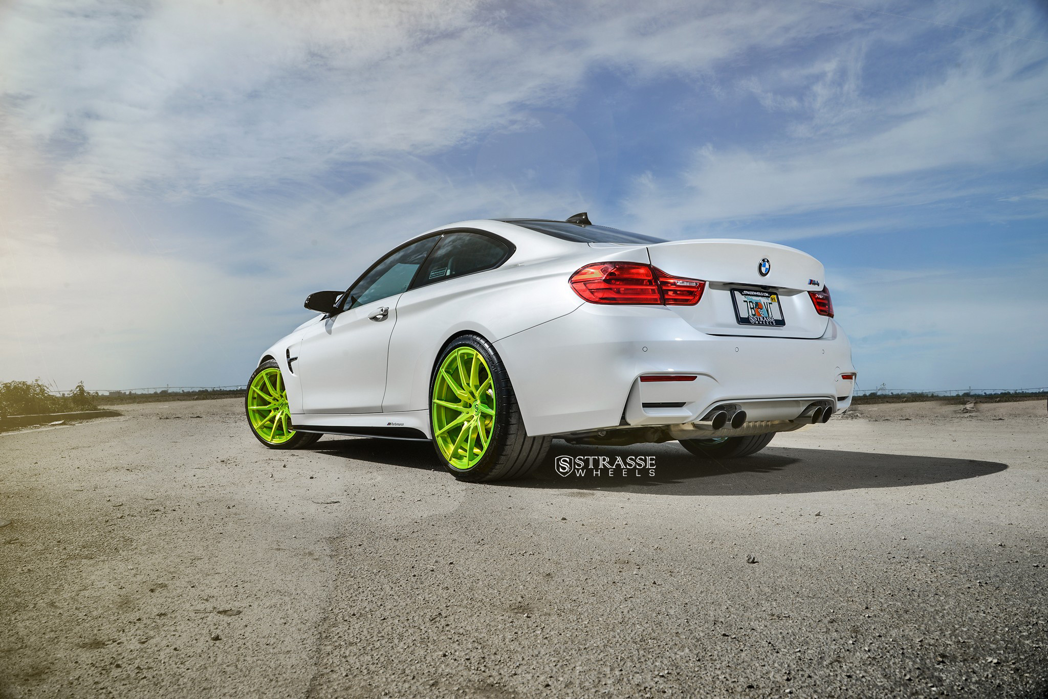 Rear Diffuser with Dual Exhaust Tips on BMW 4-Series - Photo by Strasse Forged