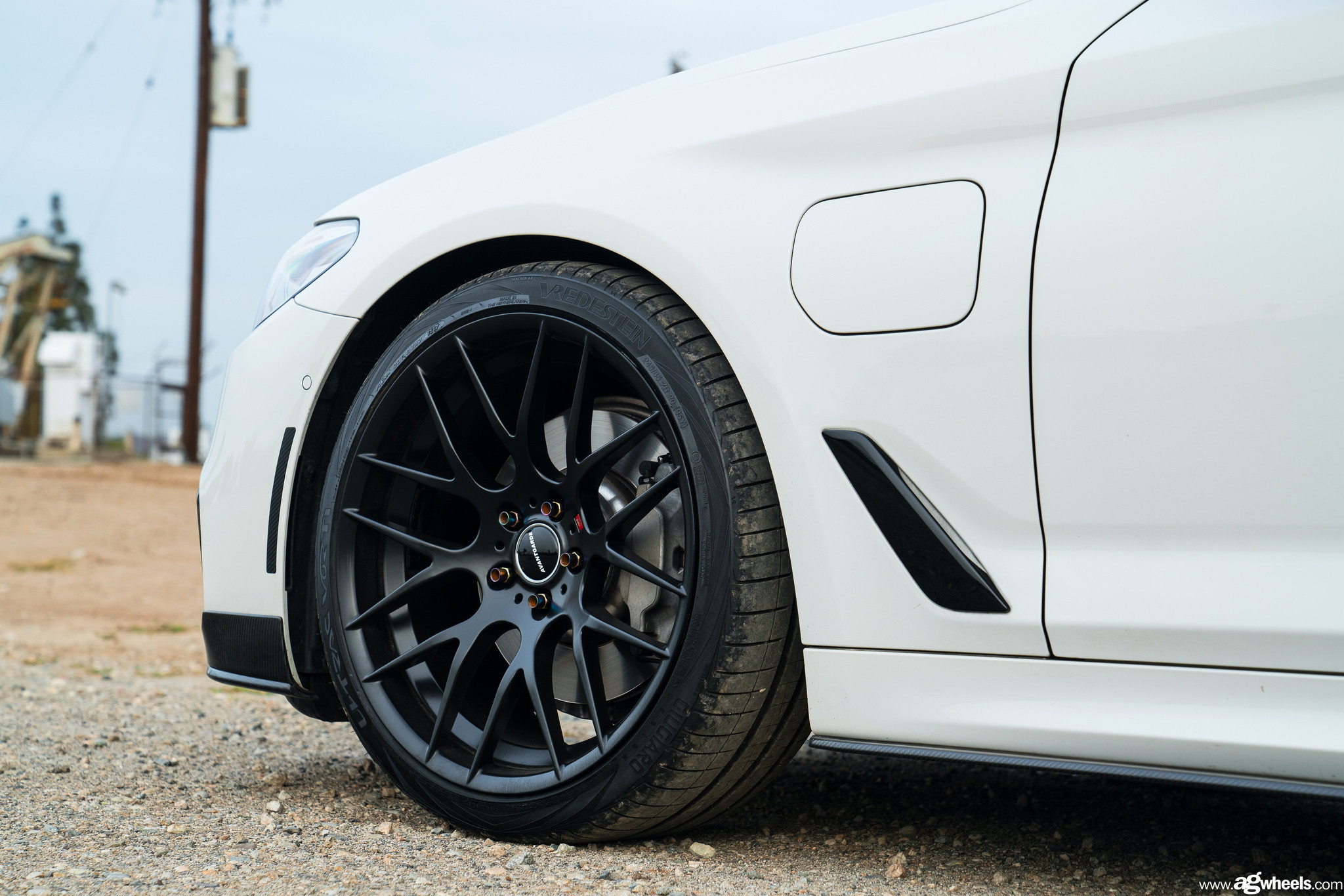 Custom Side Vents on White BMW 5-Series - Photo by Avant Garde Wheels