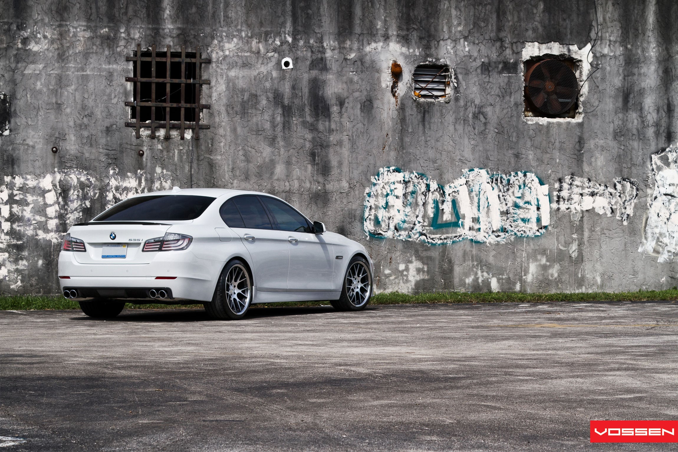 Red Clear Taillights on Custom White BMW 5-Series - Photo by Vossen