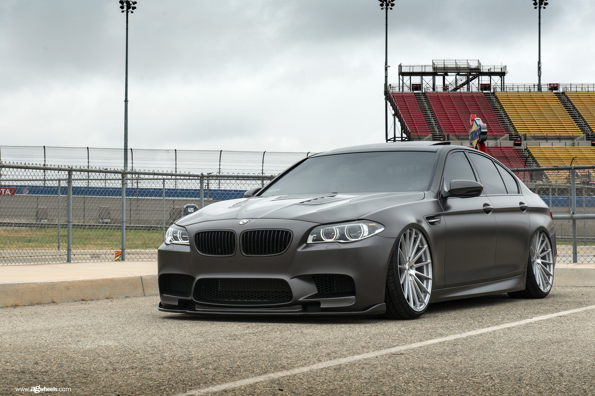 BMW m5 f10 Black Tuning