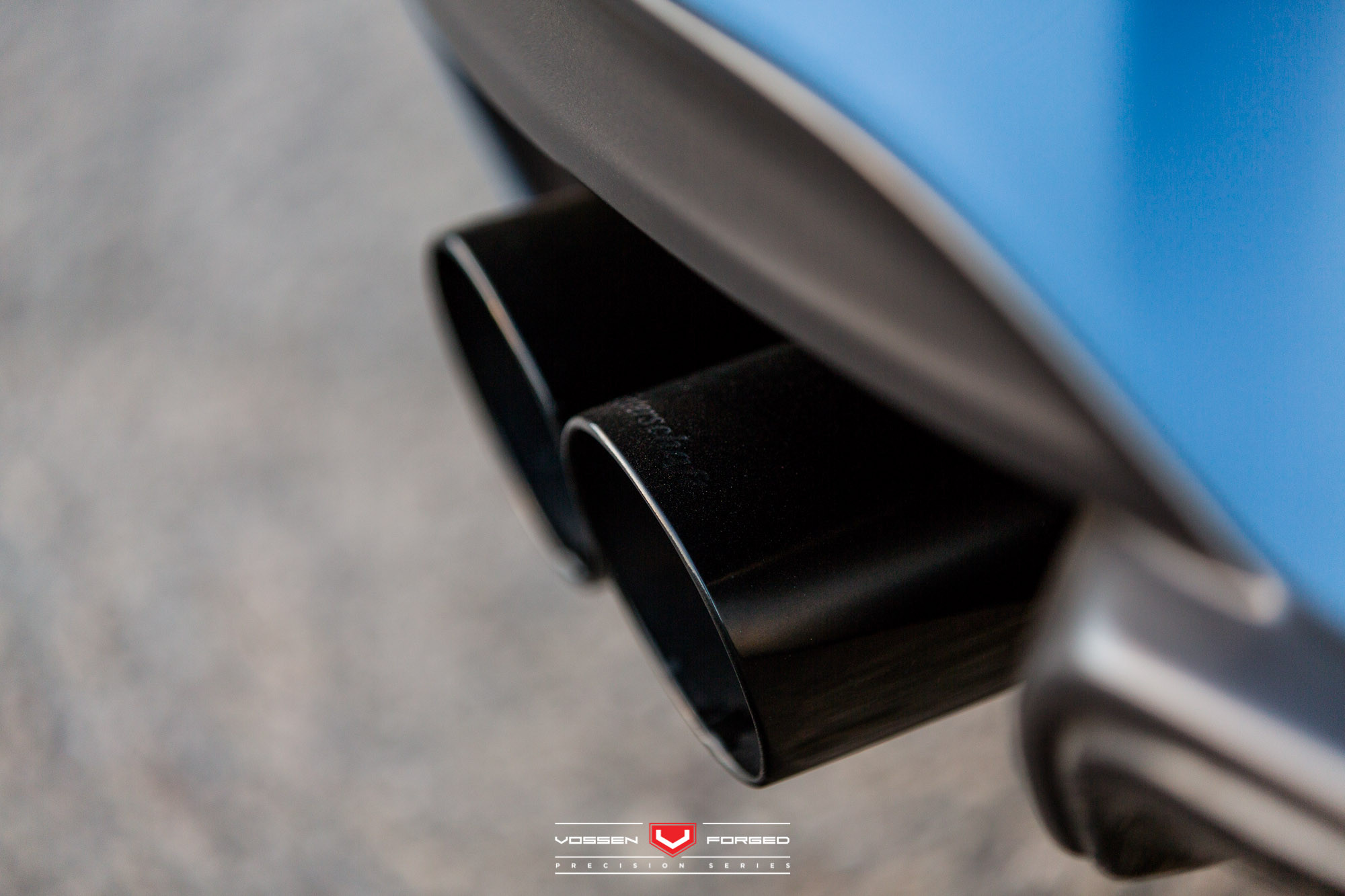Blue BMW 6-Series with Custom Exhaust System - Photo by Vossen