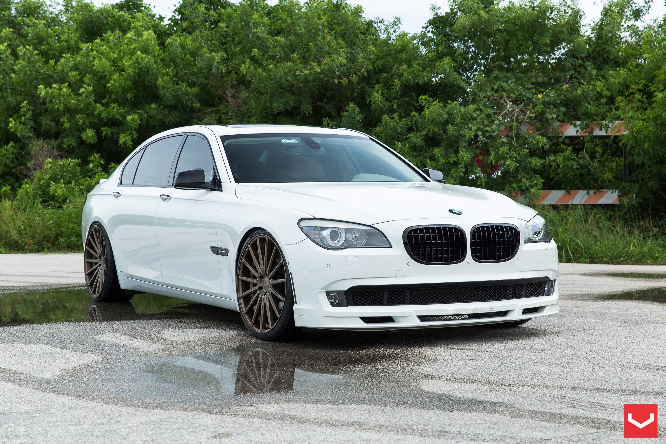 BMW 7 Series White