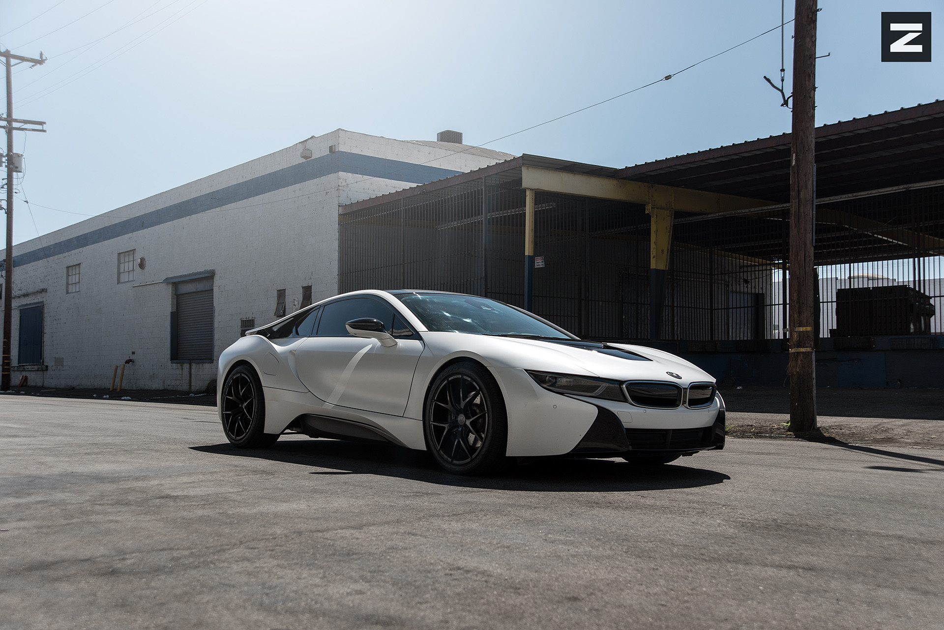 White BMW i8 with Aftermarket Side Skirts - Photo by Zito Wheels