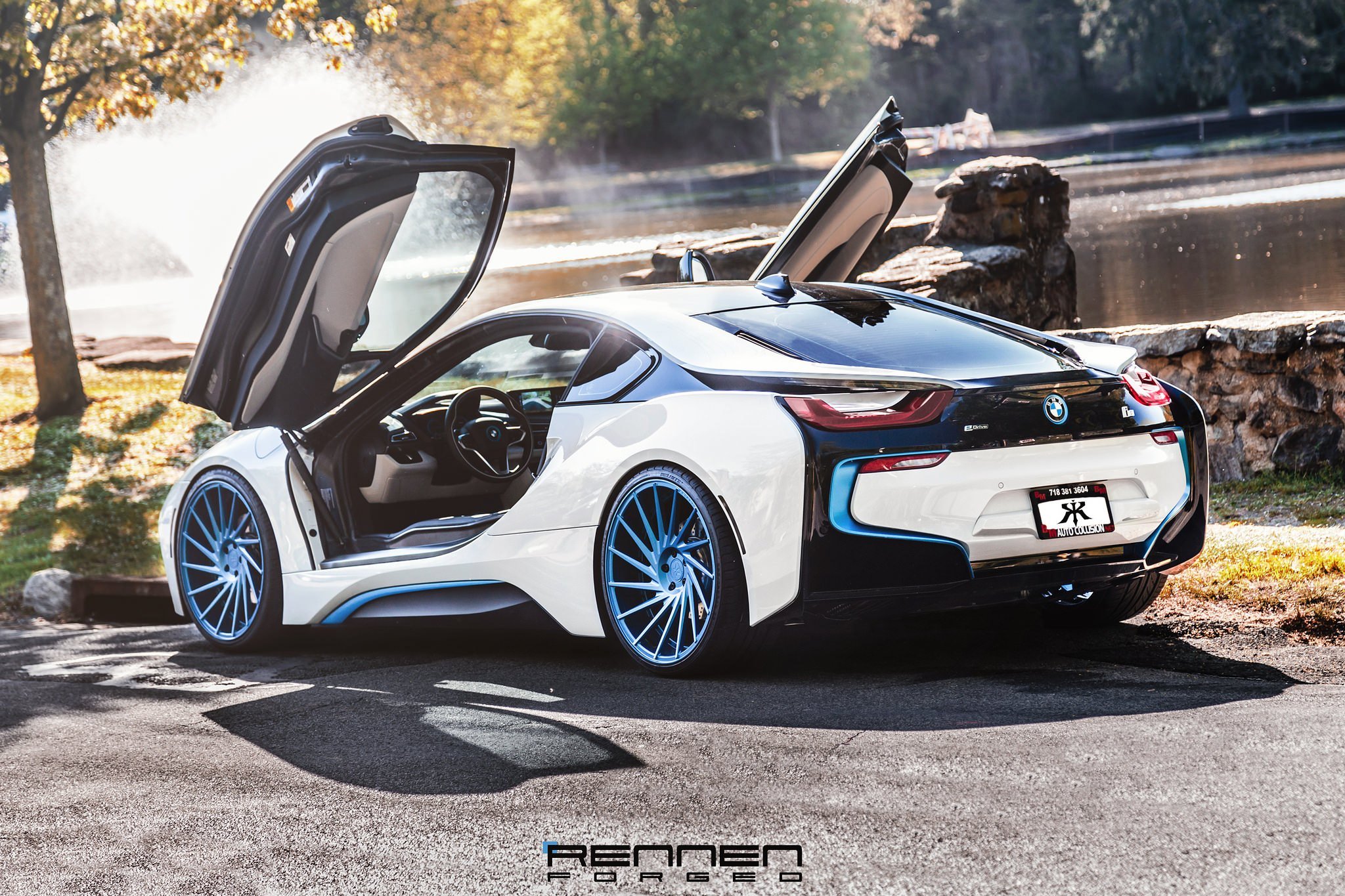 BMW i8 Custom белая