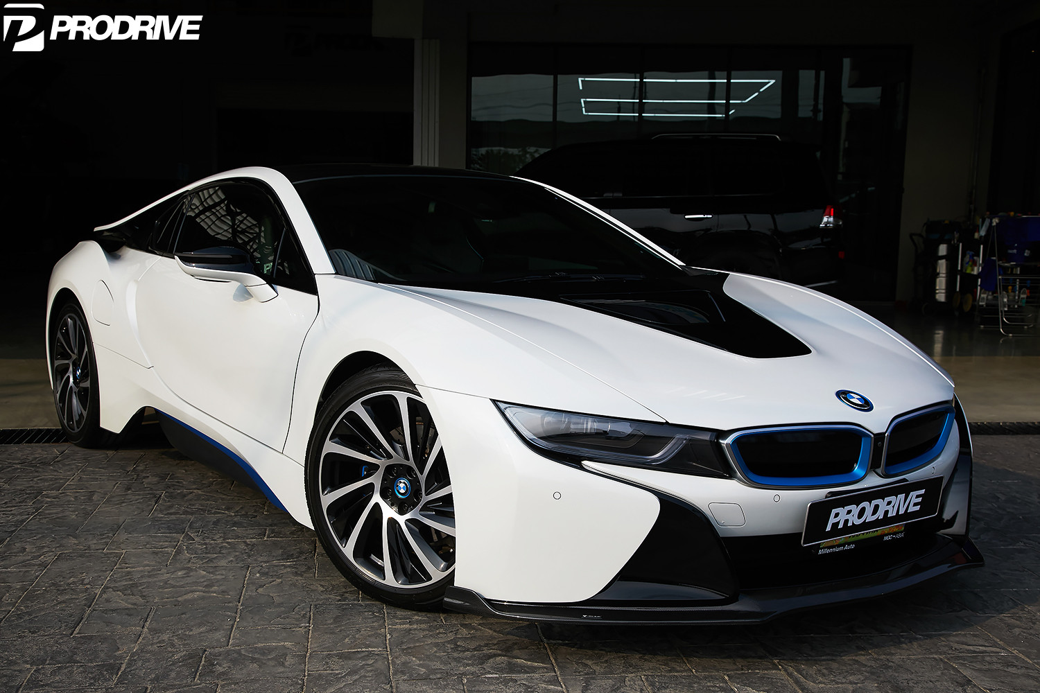 Custom Vorsteiner Wheels on White BMW i8 - Photo by Vorsteiner