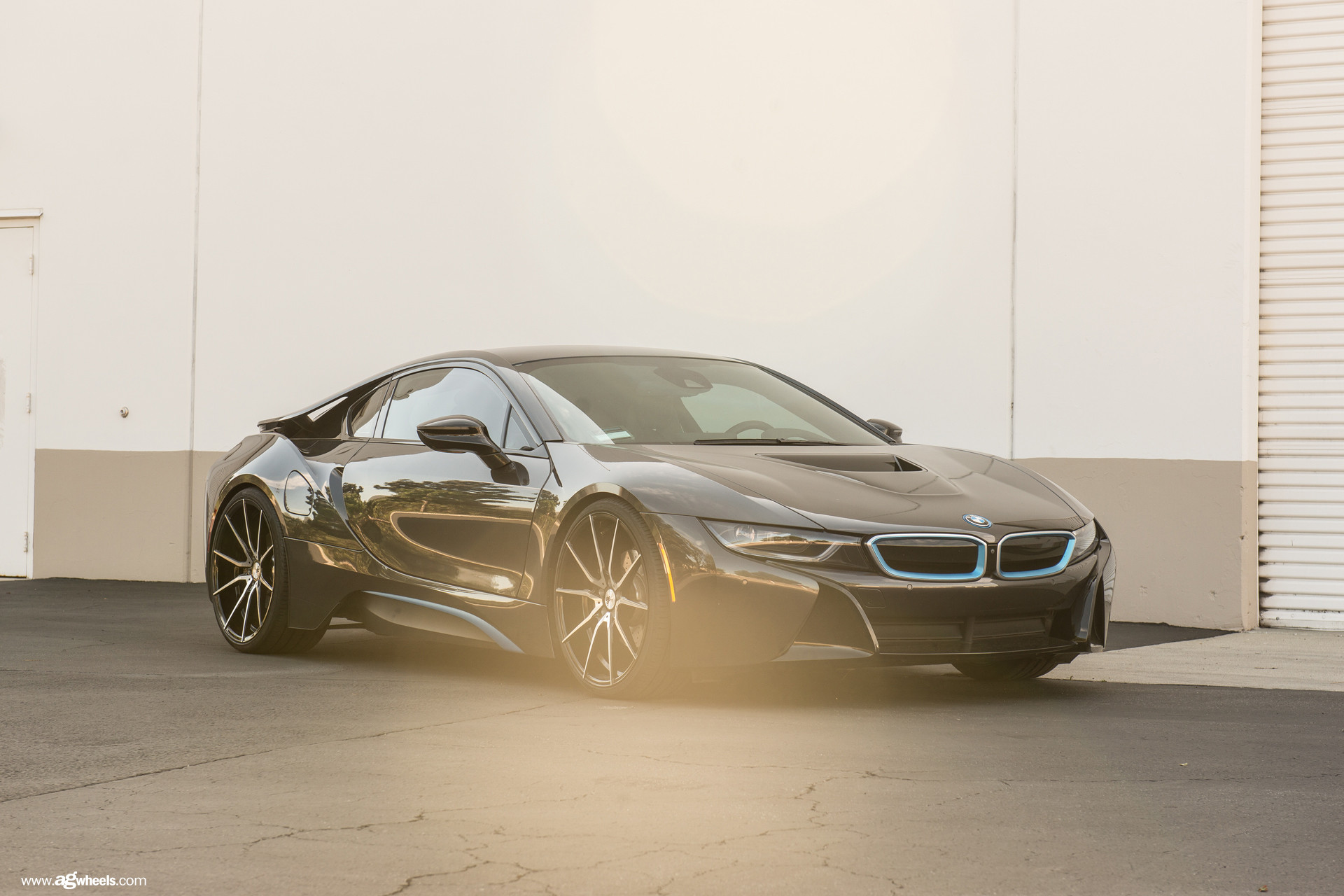 Hungry Electric Shark - BMW i8 on Custom Wheels - Photo by Avant Garde