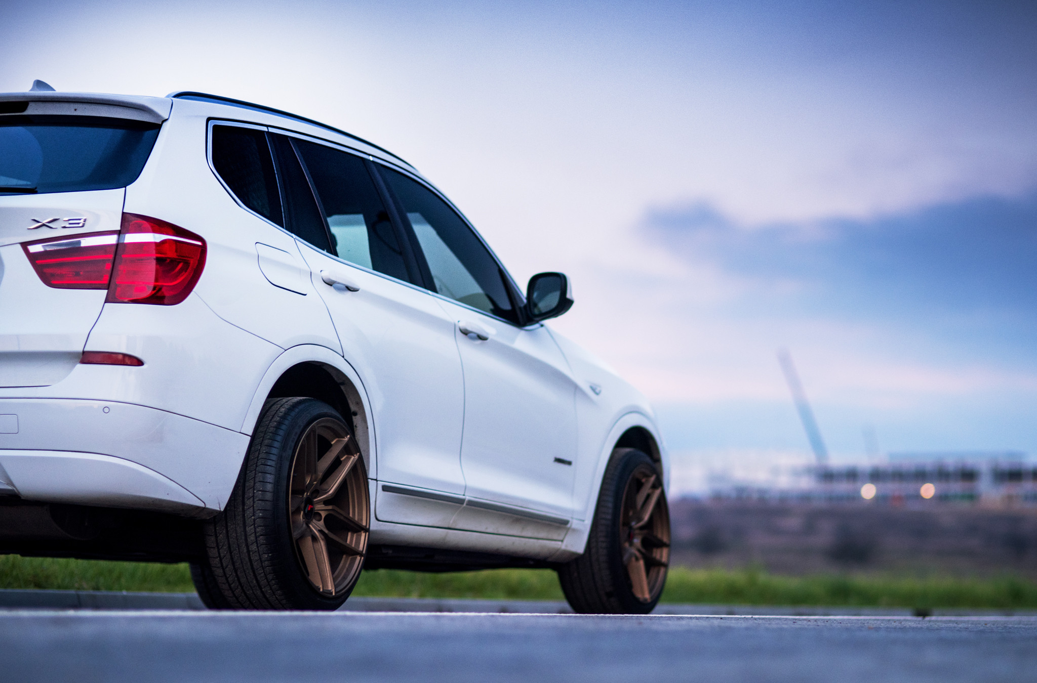 Custom Rear Diffuser on White BMW X3 - Photo by JR Wheels