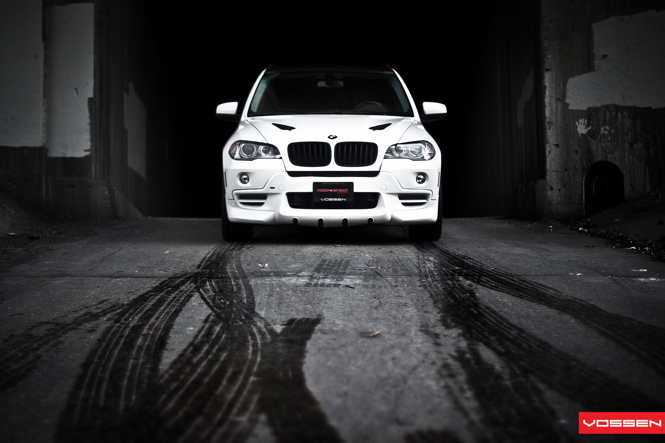 White Customized BMW X5 - Photo by Vossen