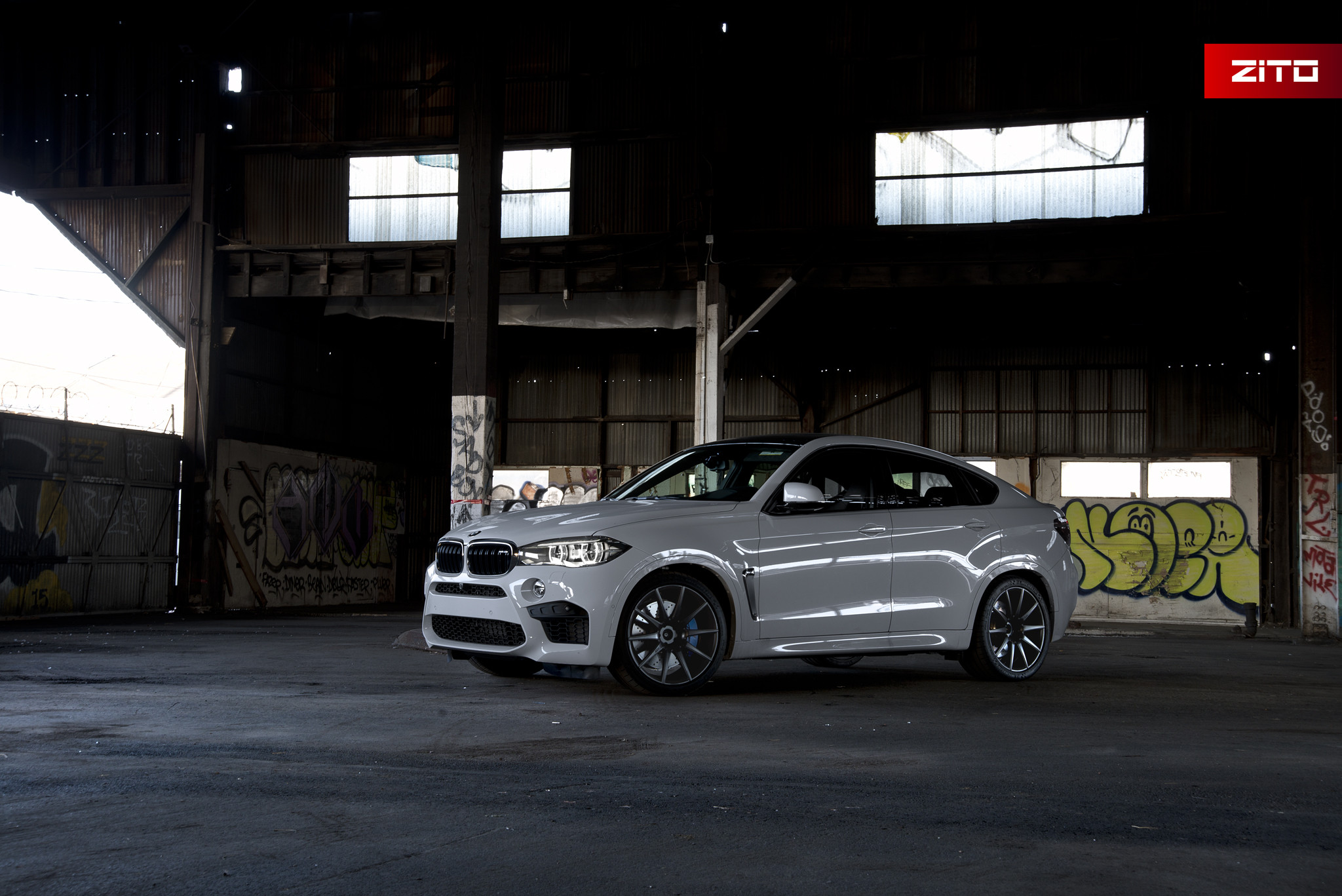 Crystal Clear Halo Headlights on White BMW X6 - Photo by Zito Wheels