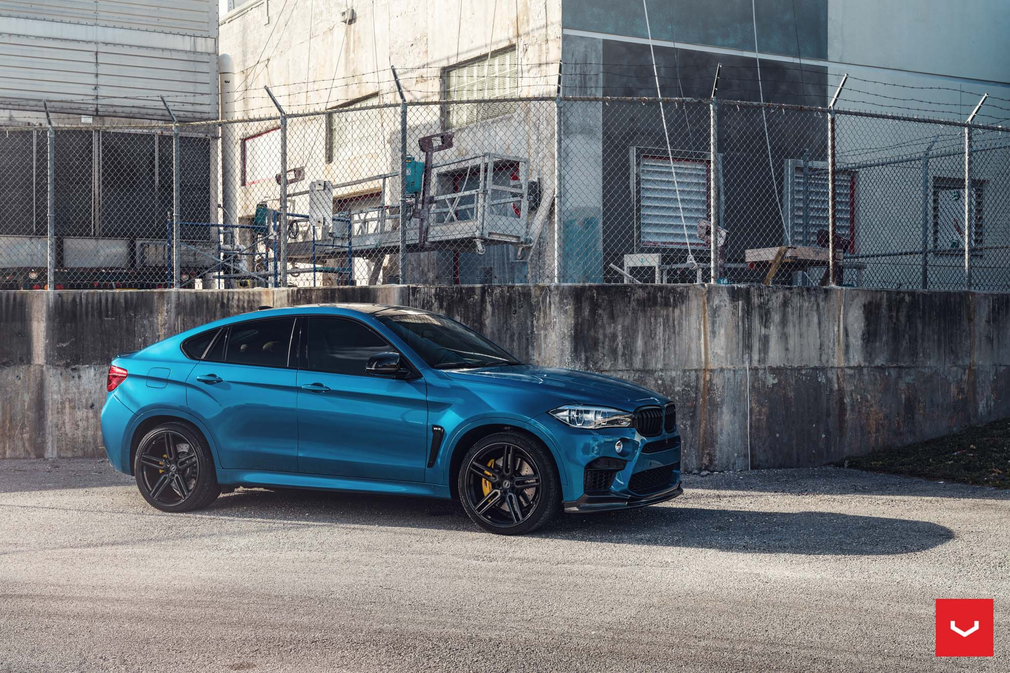 Aftermarket Side Vents on Blue BMW X6 - Photo by Vossen