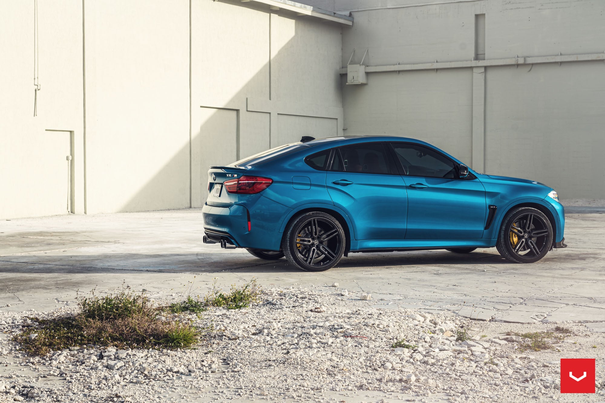 Blue BMW X6 with Rear Lip Spoiler - Photo by Vossen