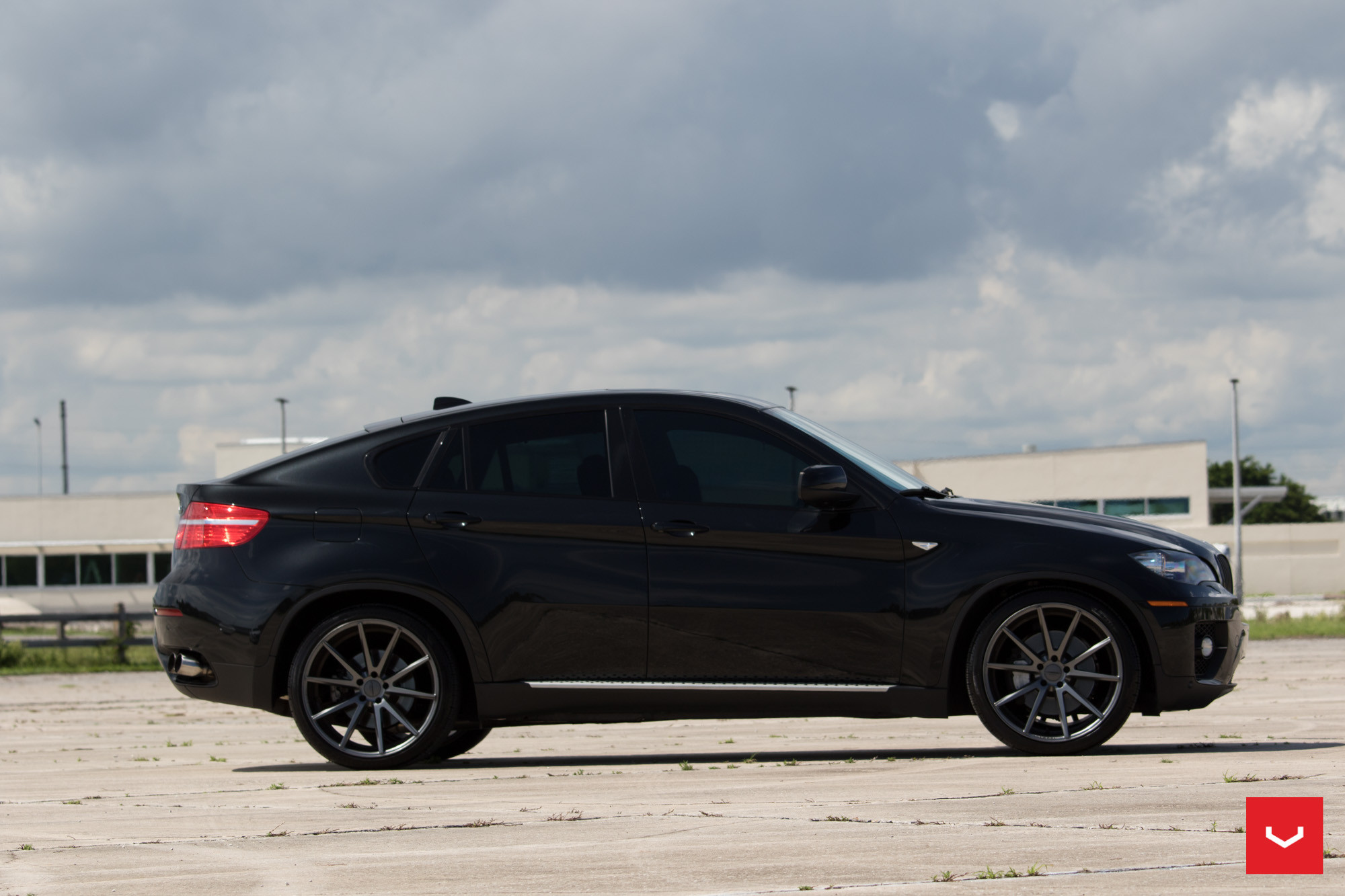 Vossen SUV Rims - Photo by Vossen