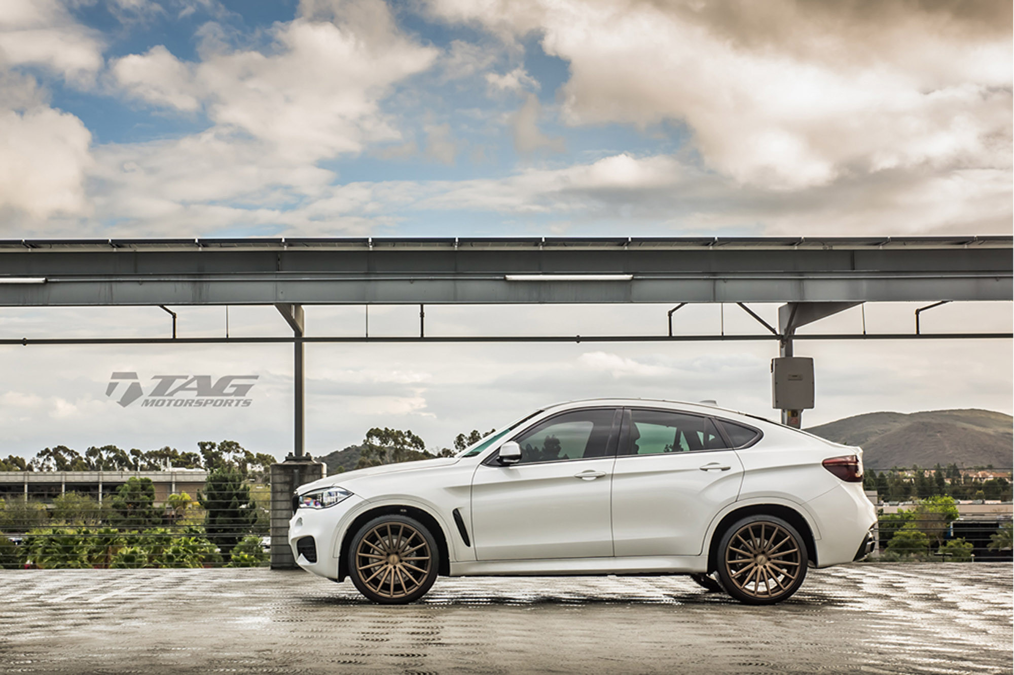 BMW X6 Custom Wheels - Photo by Vossen