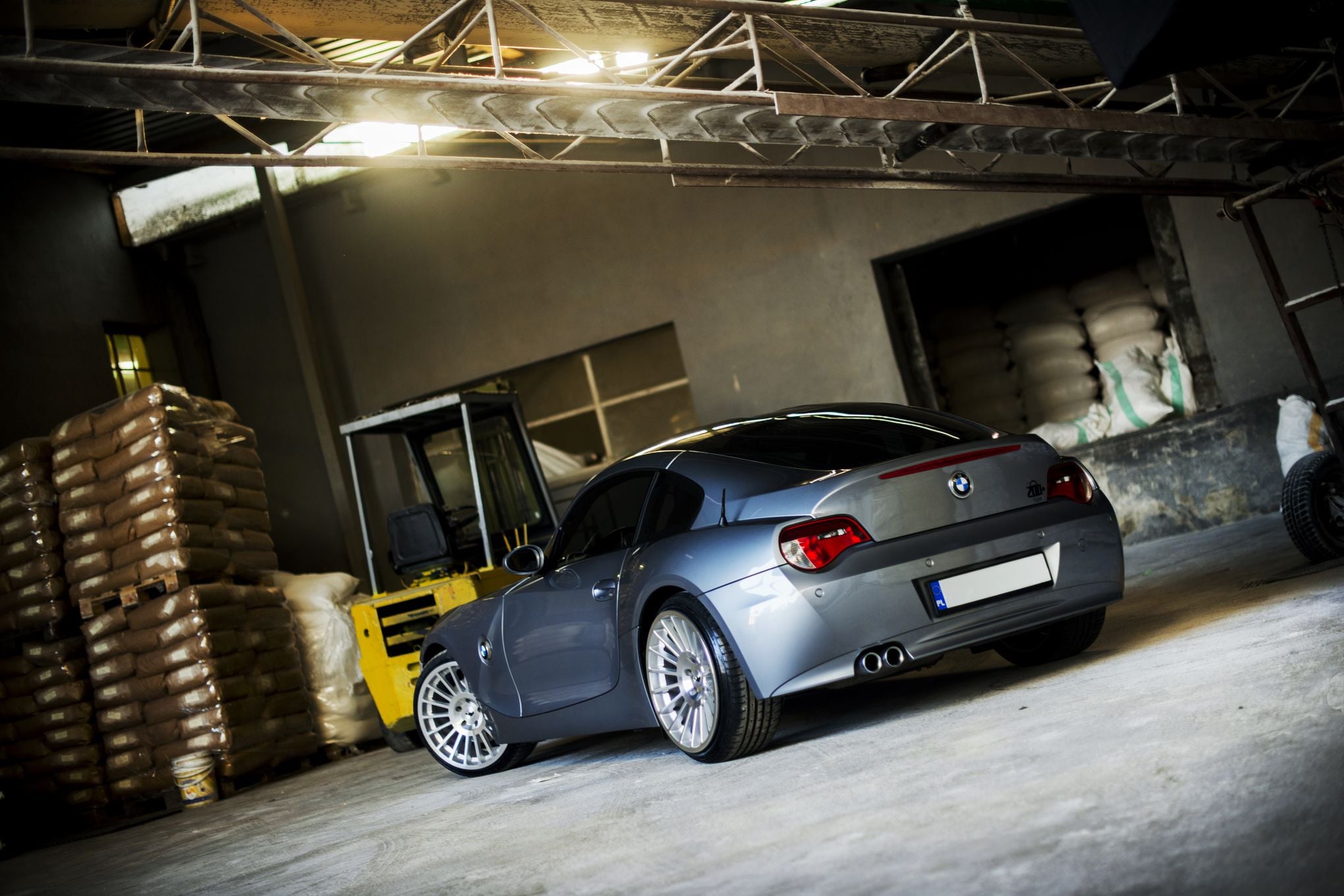 Gray BMW Z4 with Aftermarket Taillights - Photo by JR Wheels