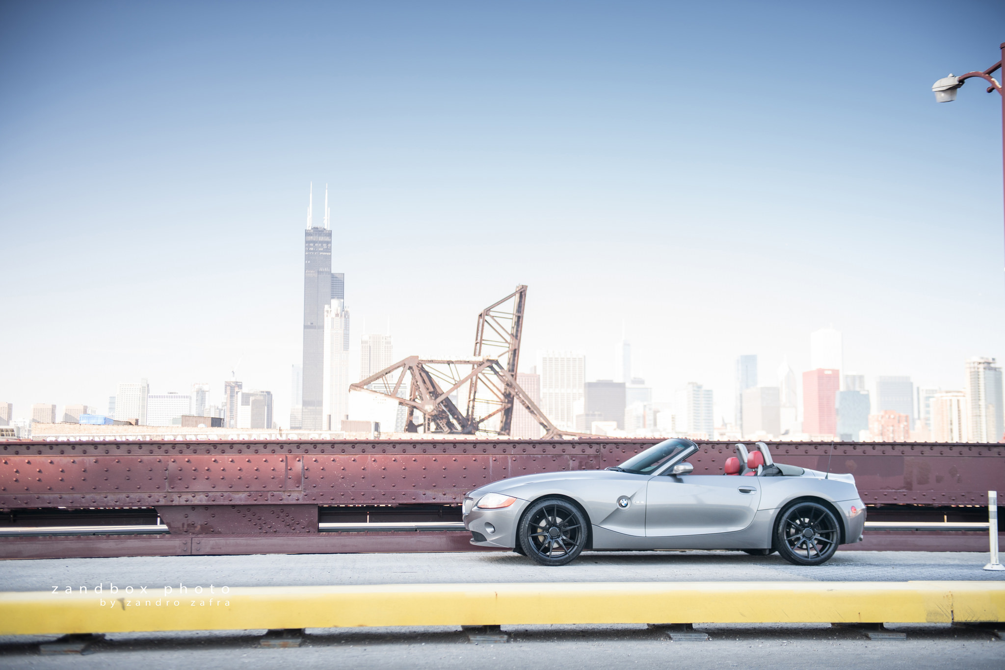 Custom Black Wheels on Gray Convertible BMW Z4 - Photo by zandbox
