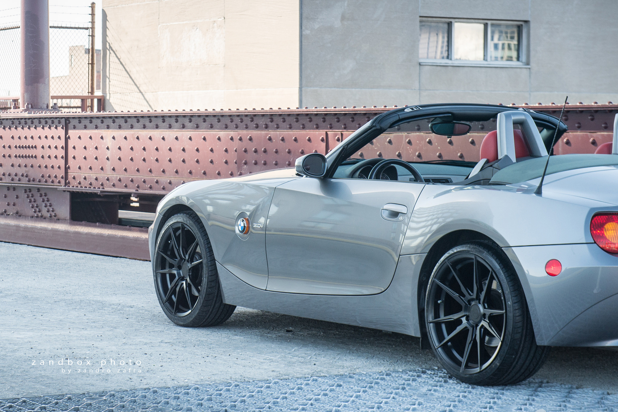 Custom Gray Convertible BMW Z4 - Photo by zandbox