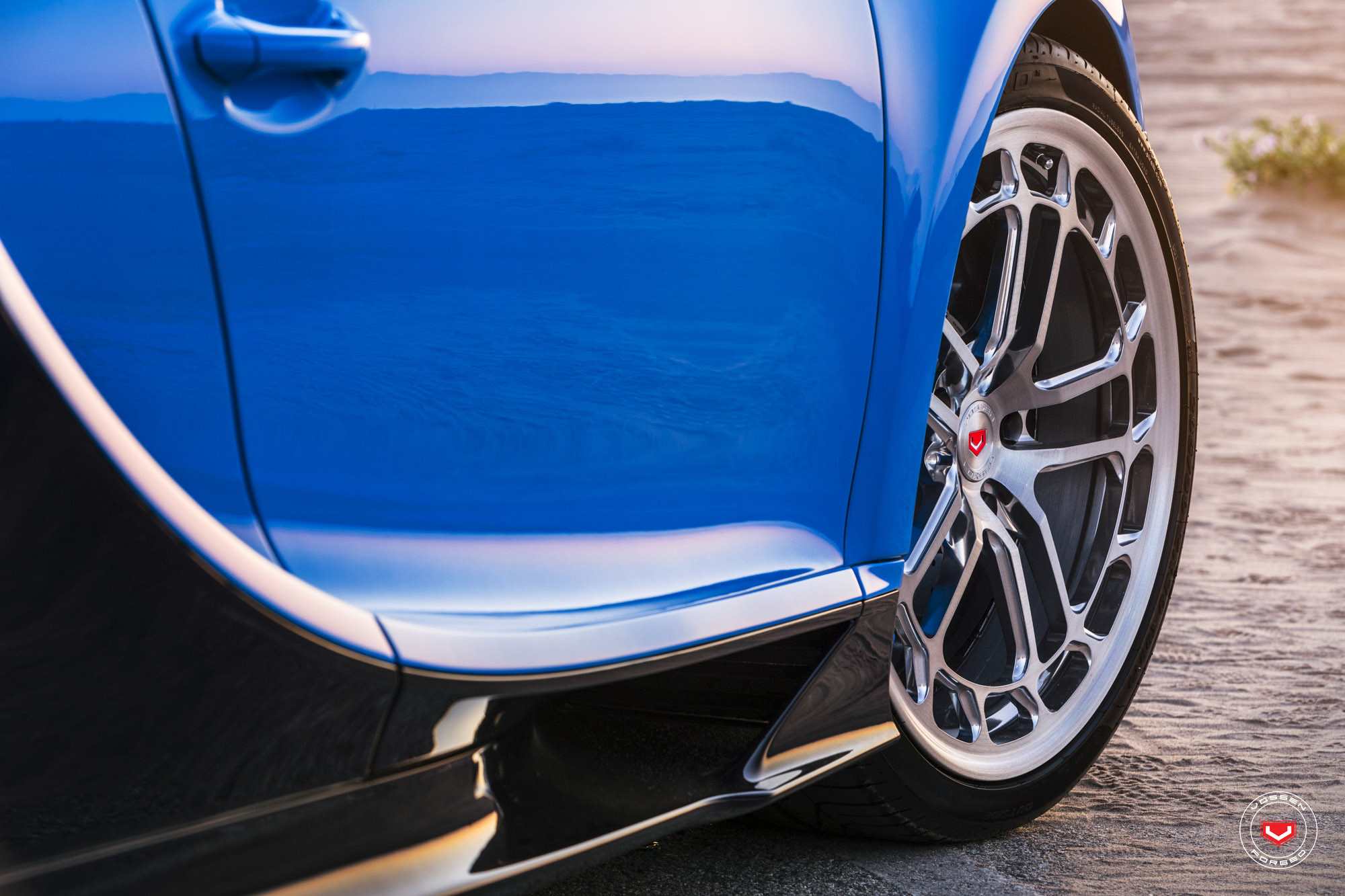 Blue Bugatti Chiron with Aftermarket Side Skirts - Photo by Vossen