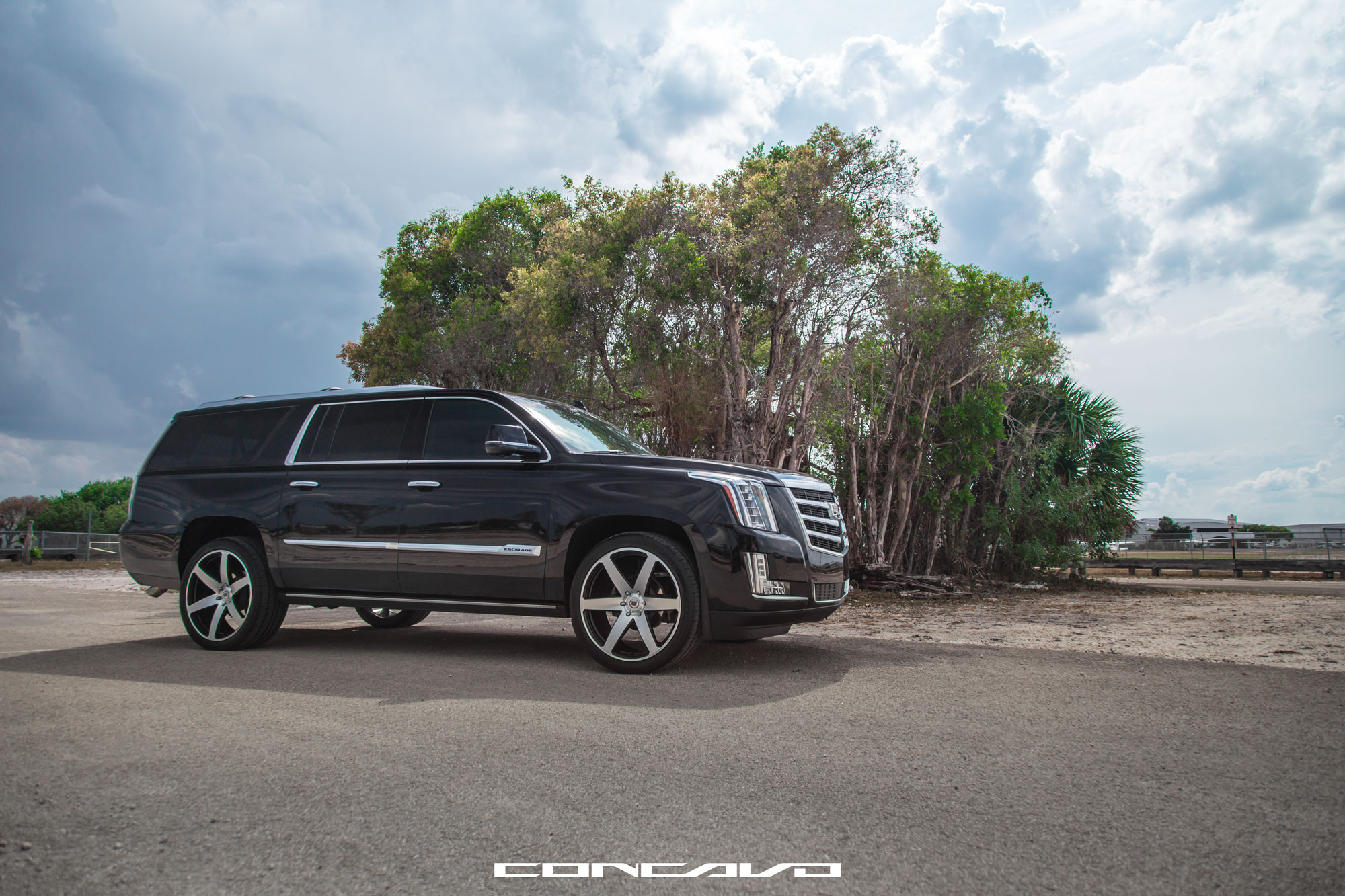 Premium SUV Custom Wheels - Photo by Concavo