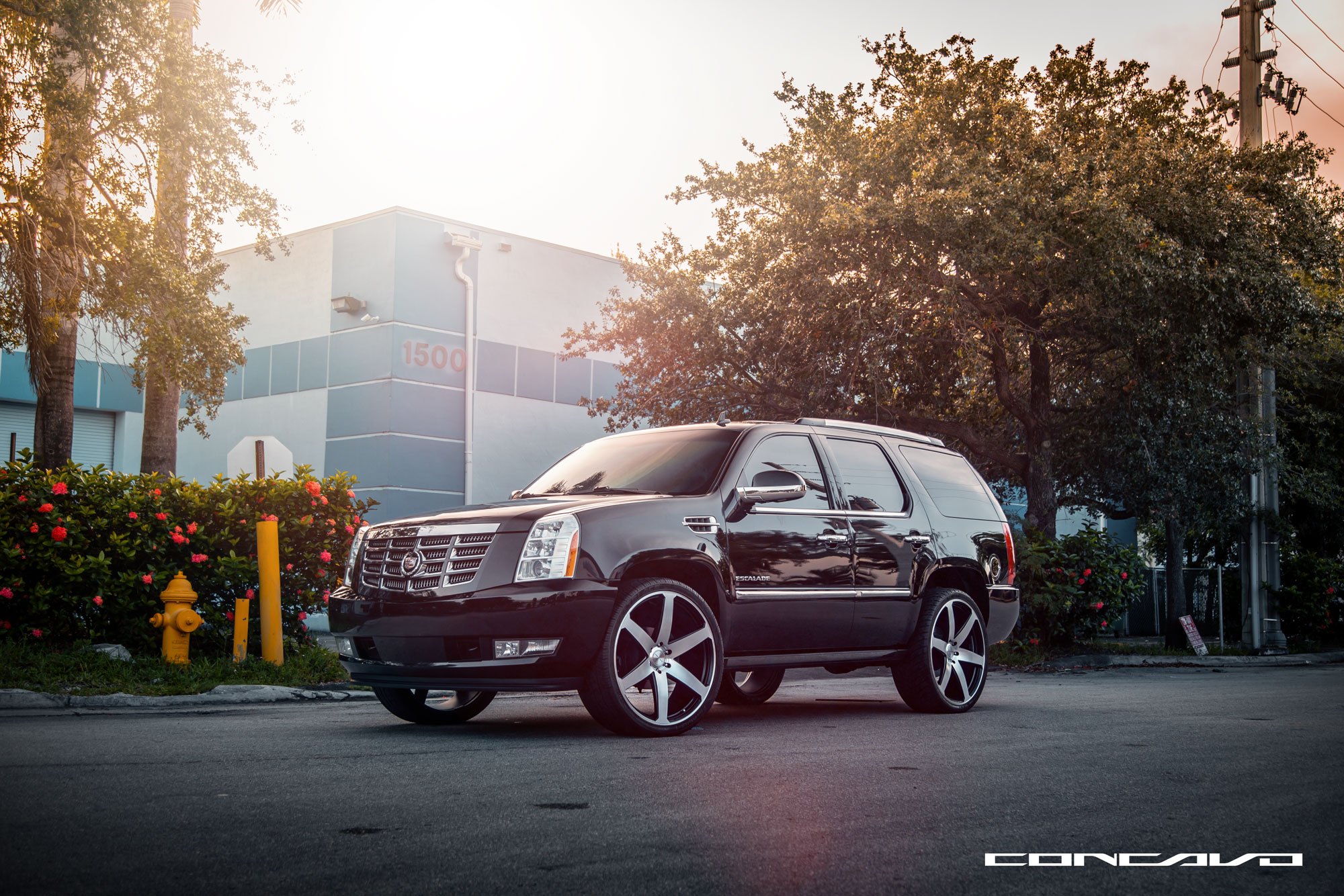 Cadillac Escalade Black r24